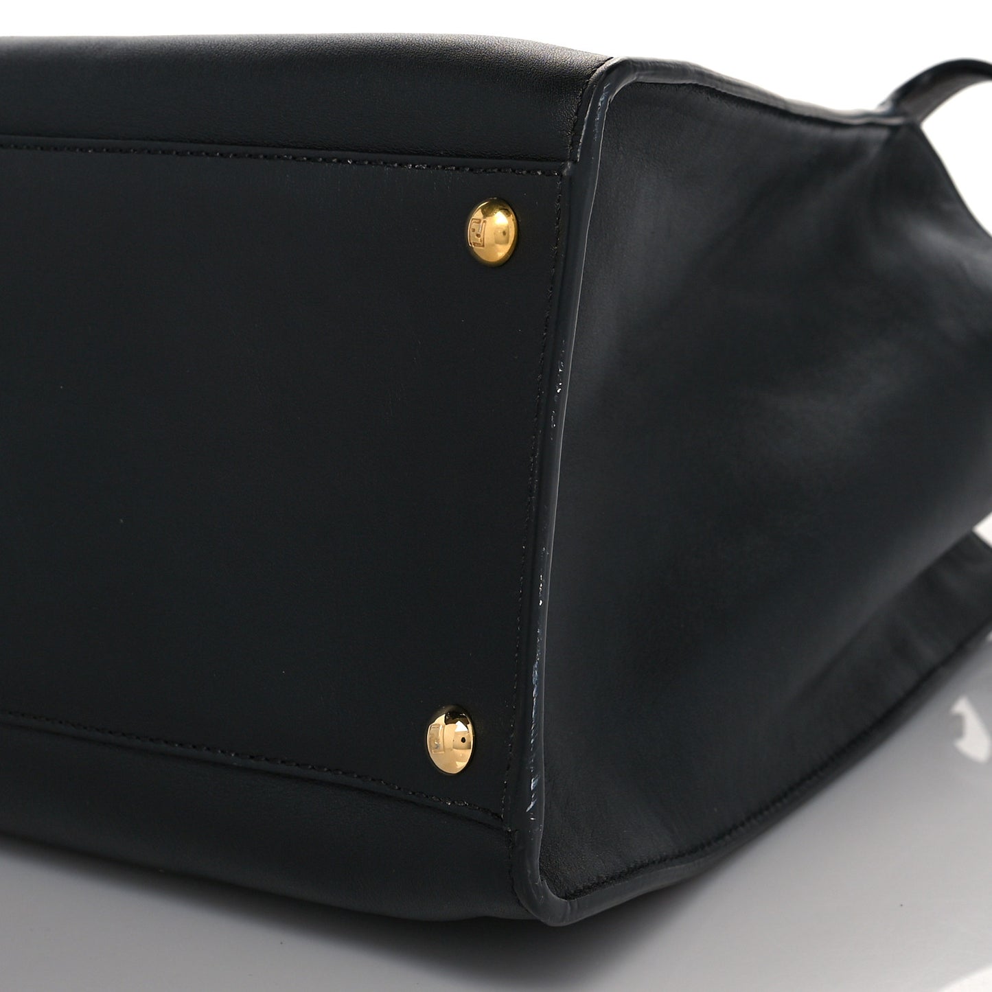 Vitello Seta Century Large Peekaboo X-Lite Black Fragola