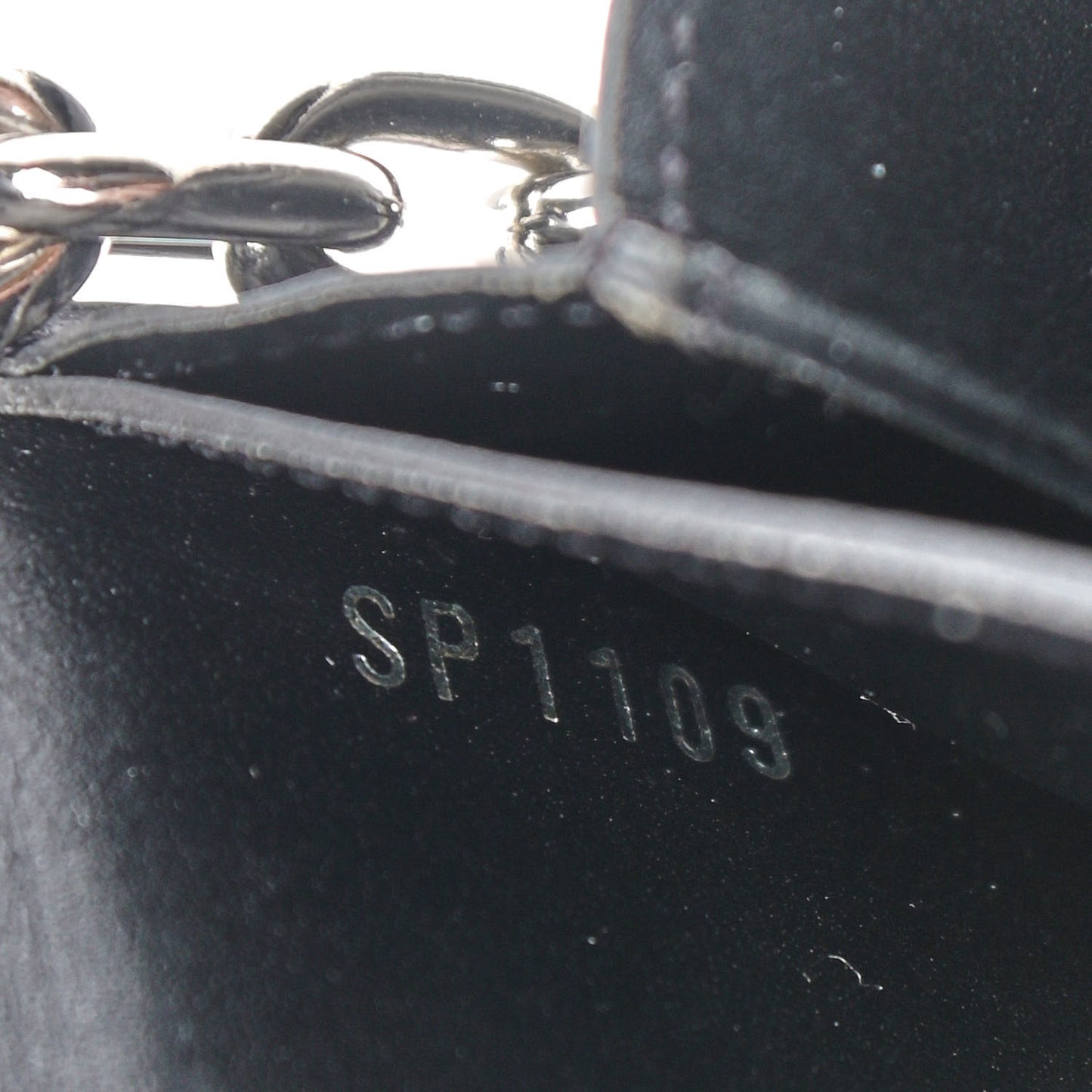 Epi Monogram Twist Chain Wallet
