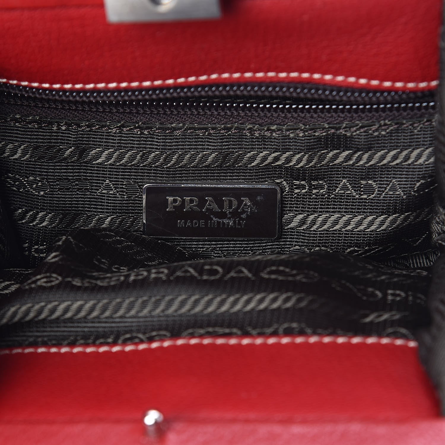 Prada Goatskin Cerniera Small Doctor Bag Rubino 6 of 10