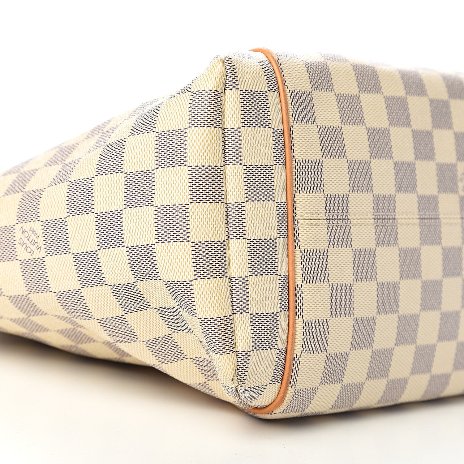 Louis Vuitton Damier Azur Totally MM 7 of 9
