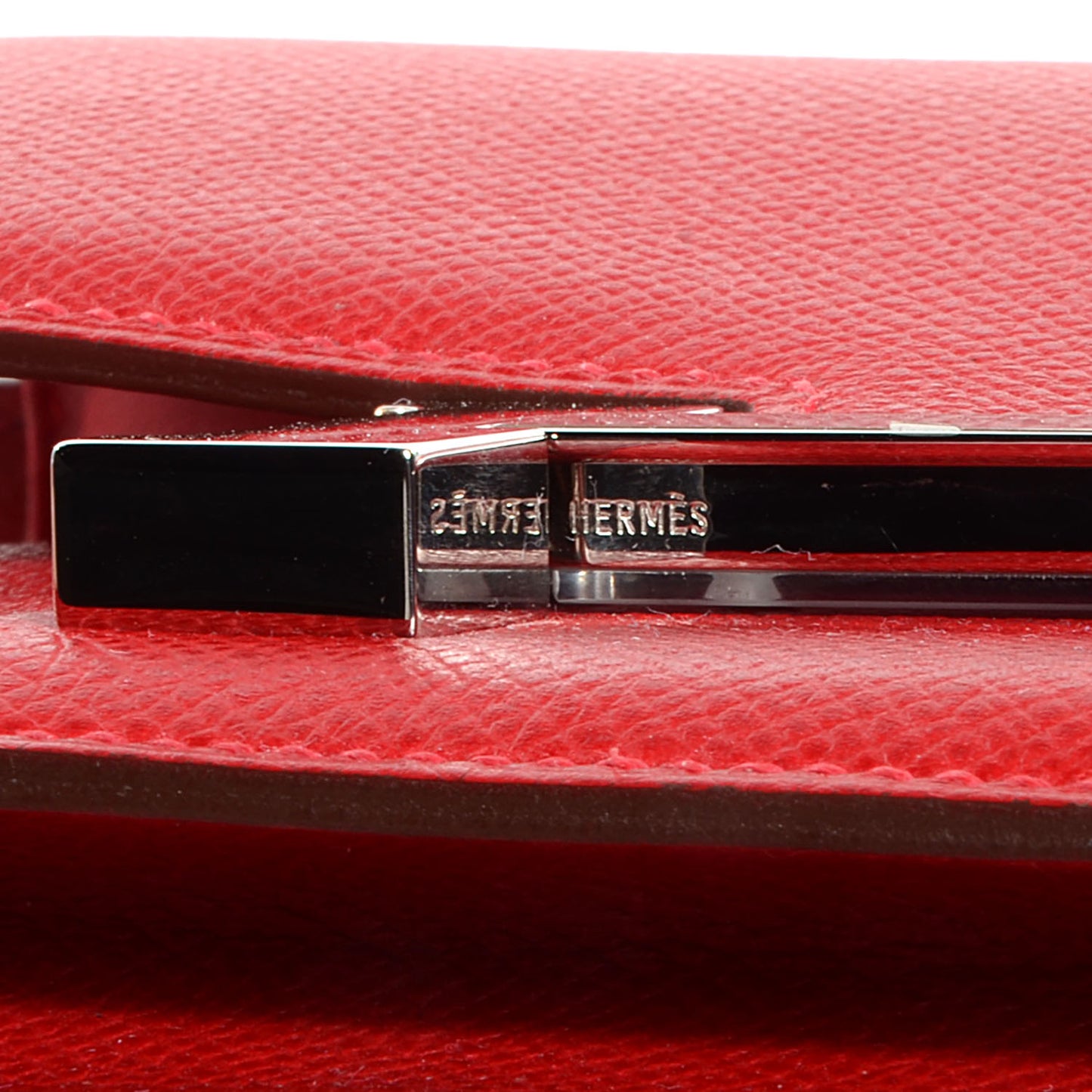 Epsom Constance 18 Rouge Casaque