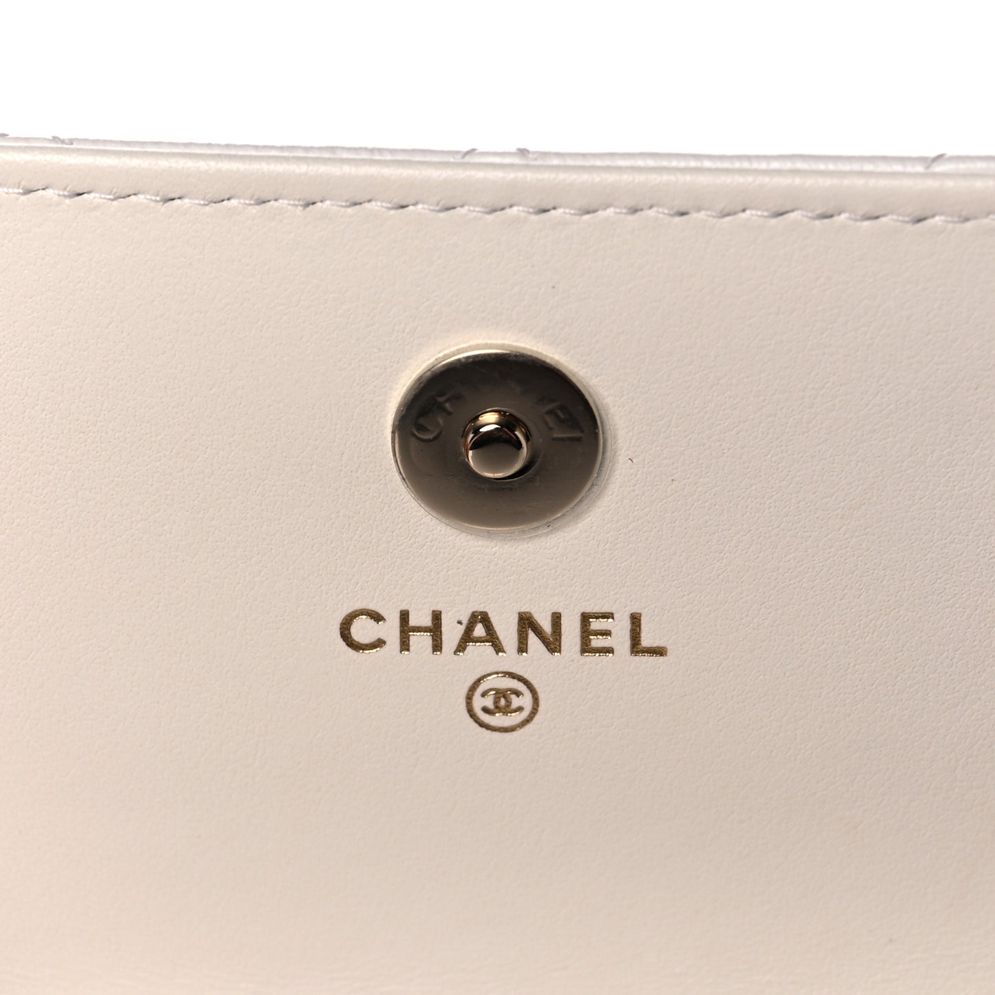 Calfskin Quilted Maxi Pearls Clutch With Chain White