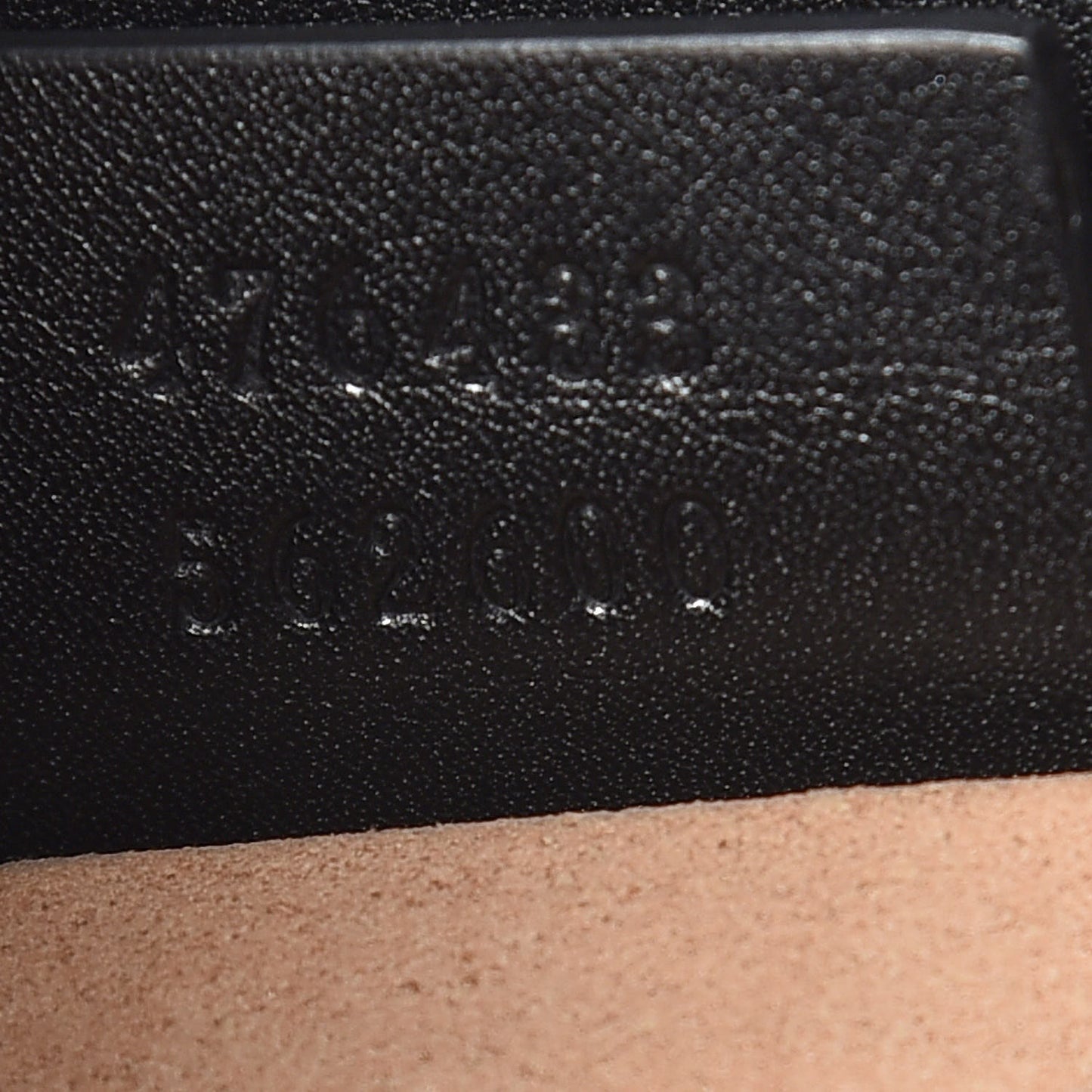 Calfskin Matelasse Super Mini GG Marmont Shoulder Bag Black