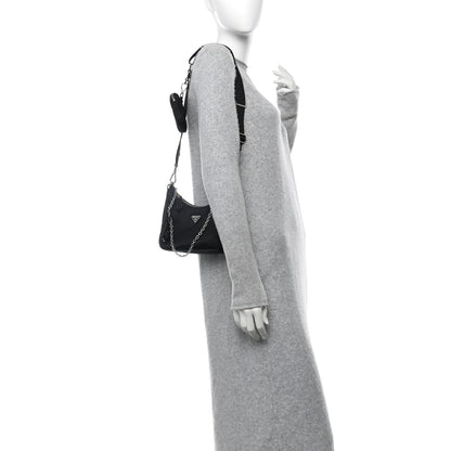 Prada Nylon Re-Edition 2005 Shoulder Bag Black 2 of 11