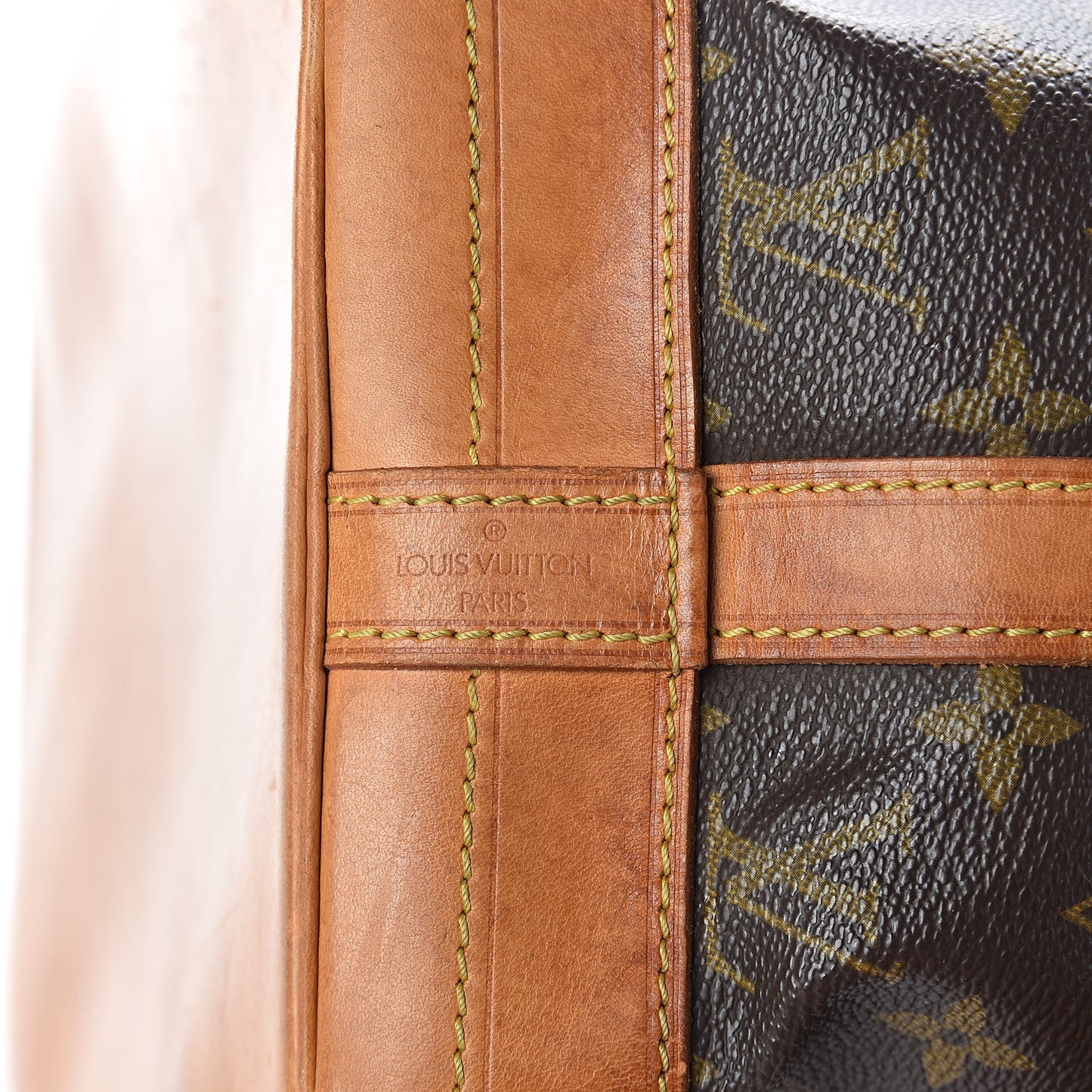 Monogram Noe
