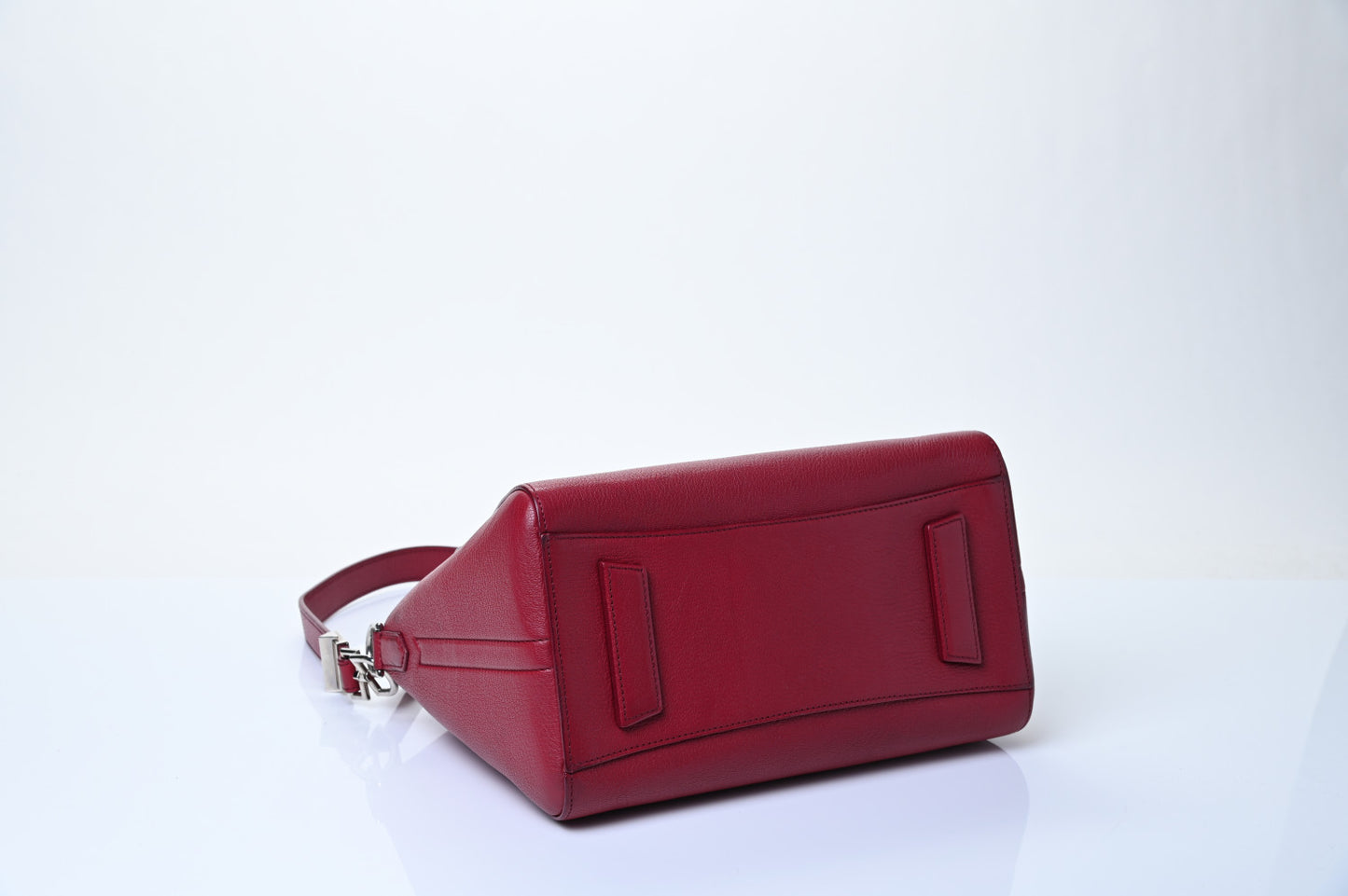 Sugar Goatskin Small Antigona Red