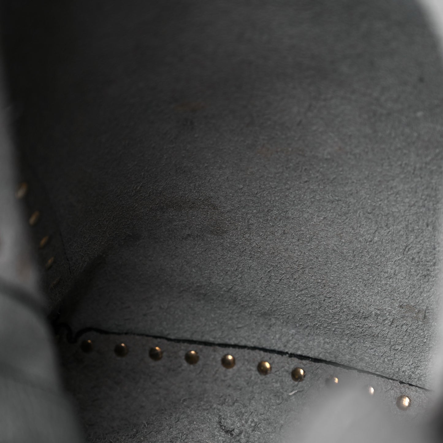 Pebbled Calfskin Small Rockstud Flip-Lock Messenger Bag Pebble