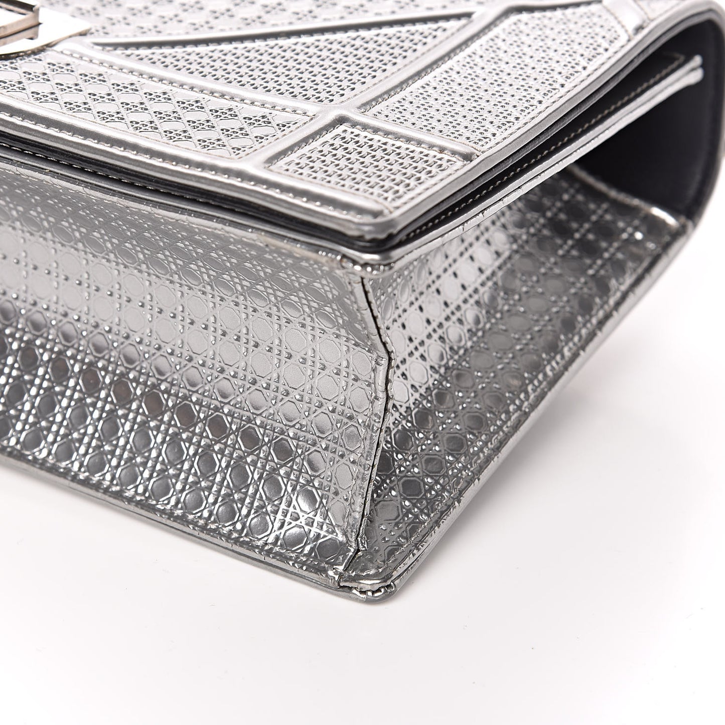Metallic Patent Micro-Cannage Medium Diorama Flap Bag Silver