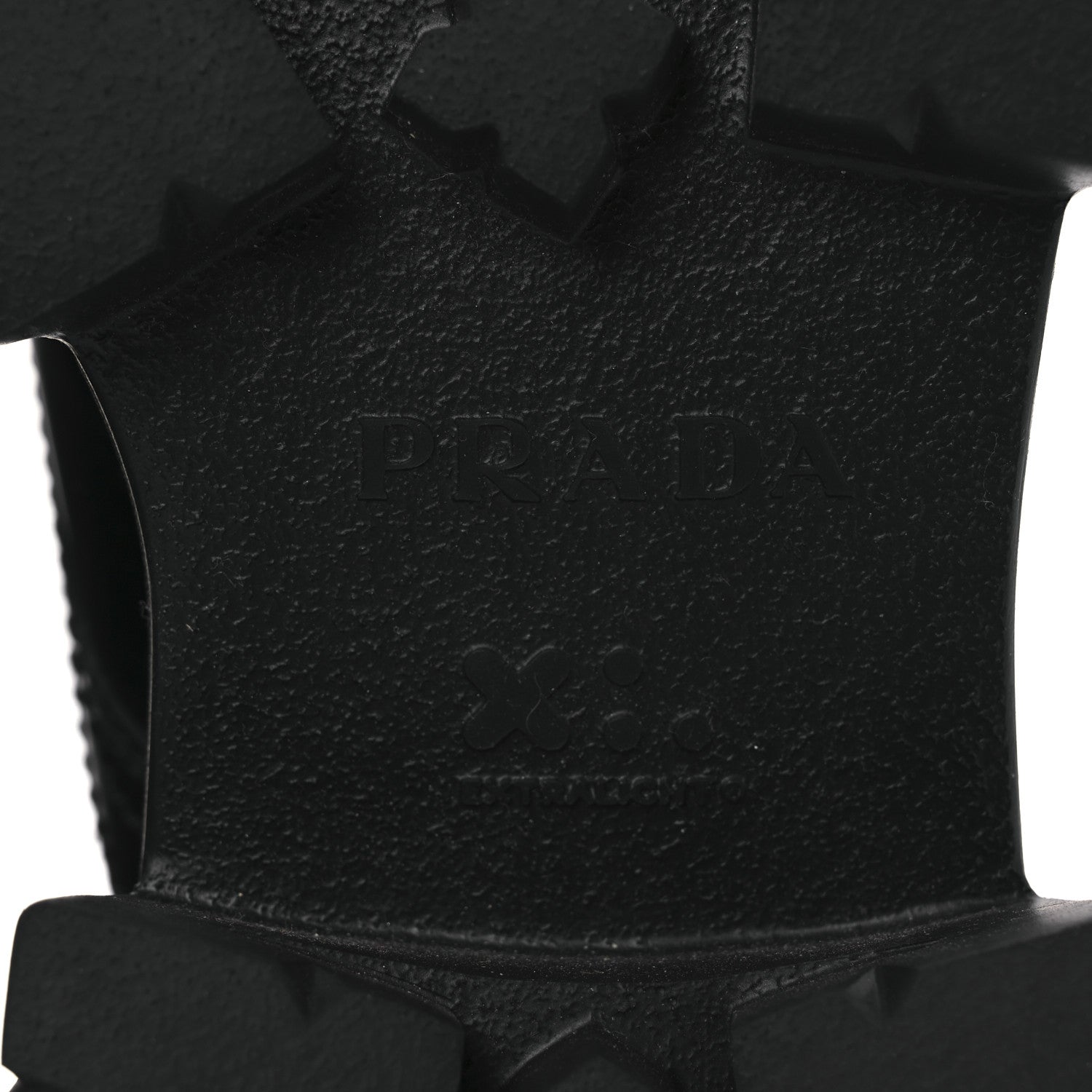 Prada Spazzolato Rois Nylon Metal Triangle Logo Mens Monolith Pouch Pocket 55mm Boots 7.5 Black 8 of 13