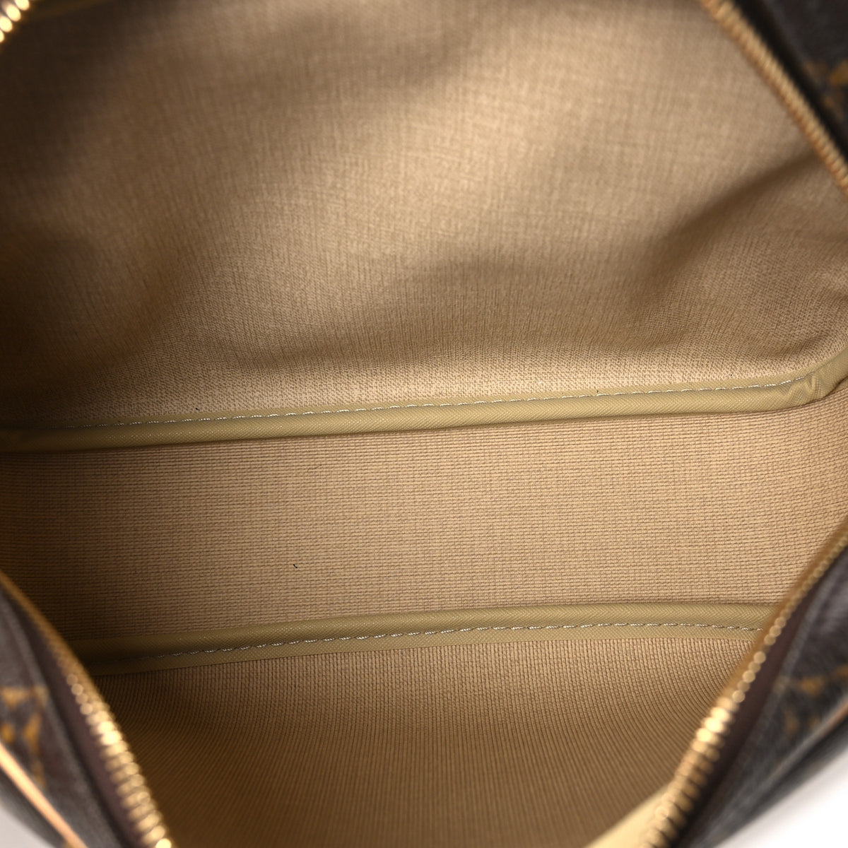 Louis Vuitton Monogram Reporter PM 6 of 11