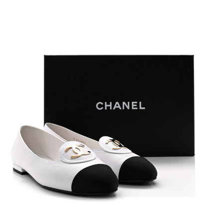 Chanel Calfskin Grosgrain Cap Toe CC Moccasin Loafers 39 White Black 10 of 10