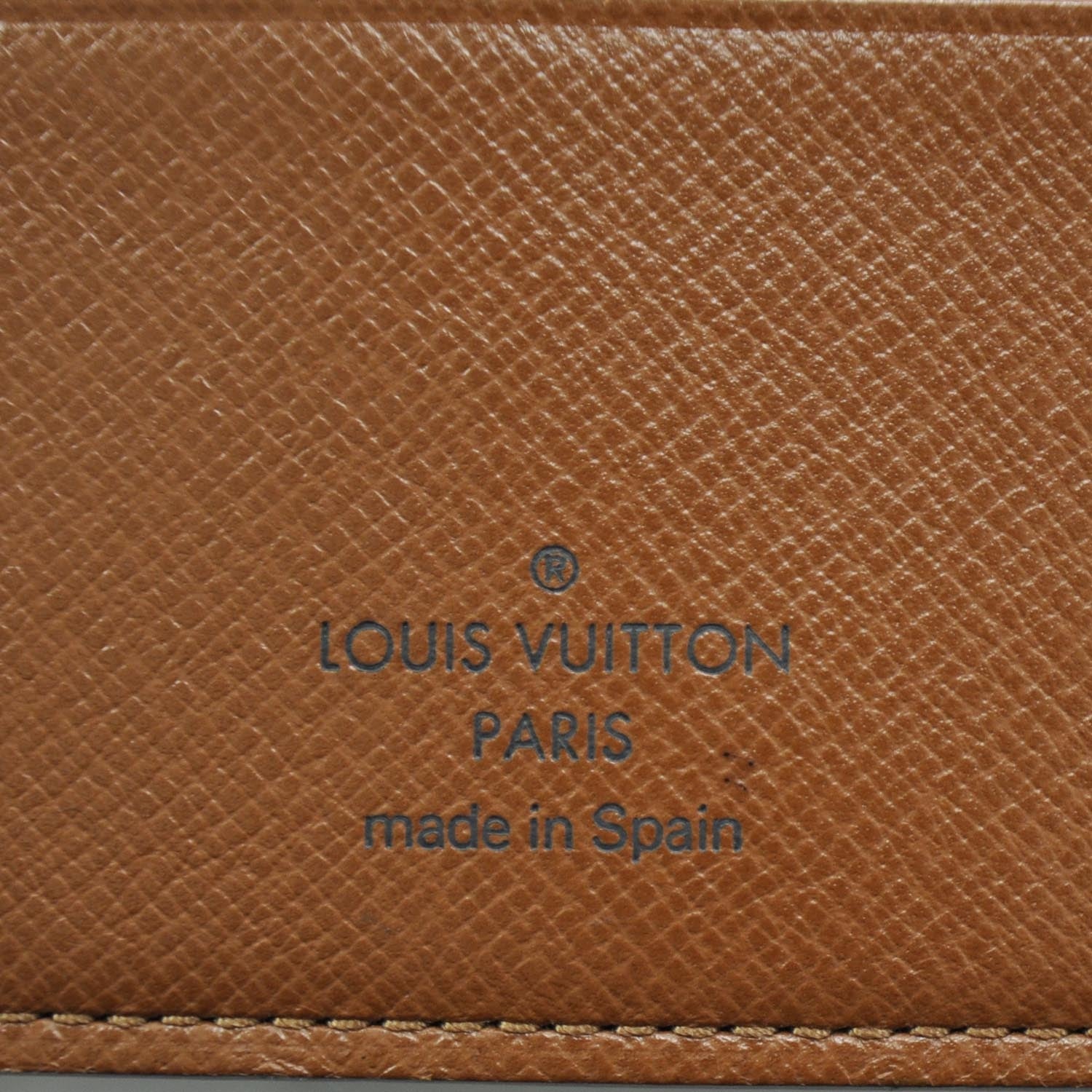 Louis Vuitton Monogram Passport Cover 6 of 7
