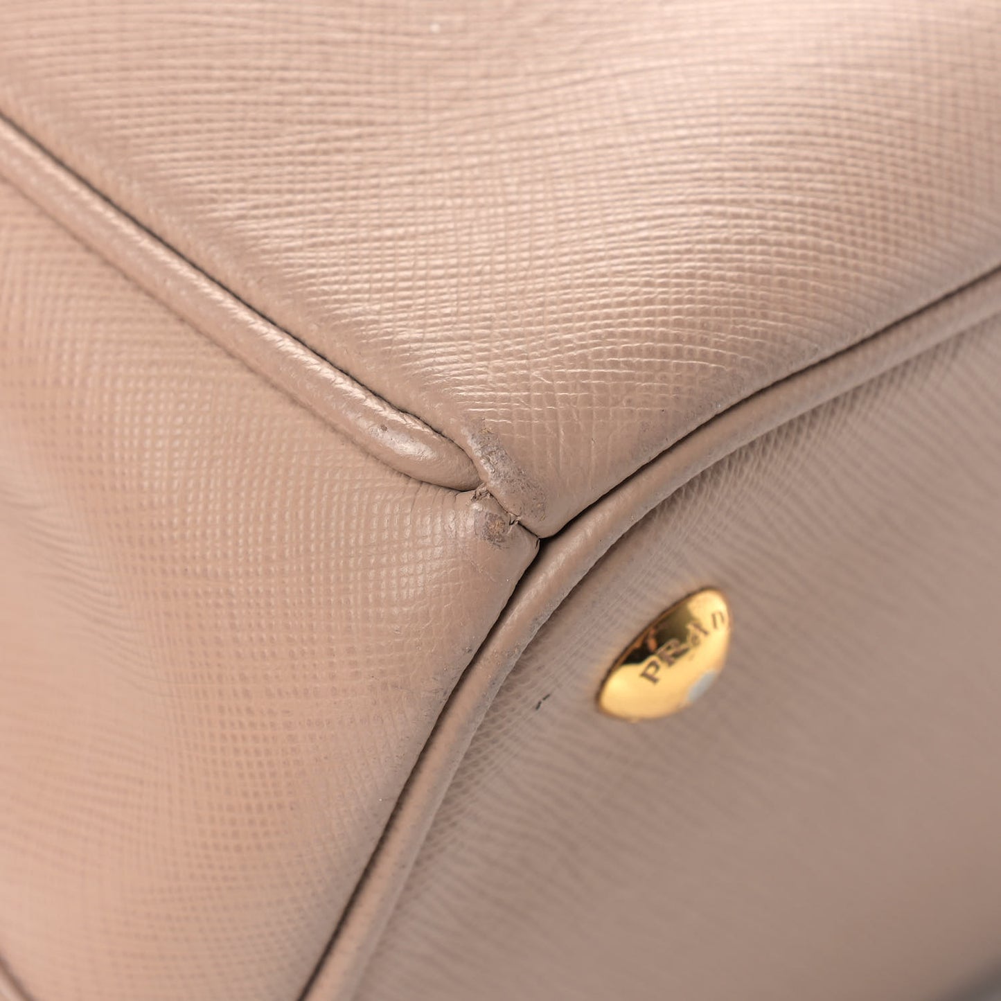 Saffiano Lux Small Tote Cammeo