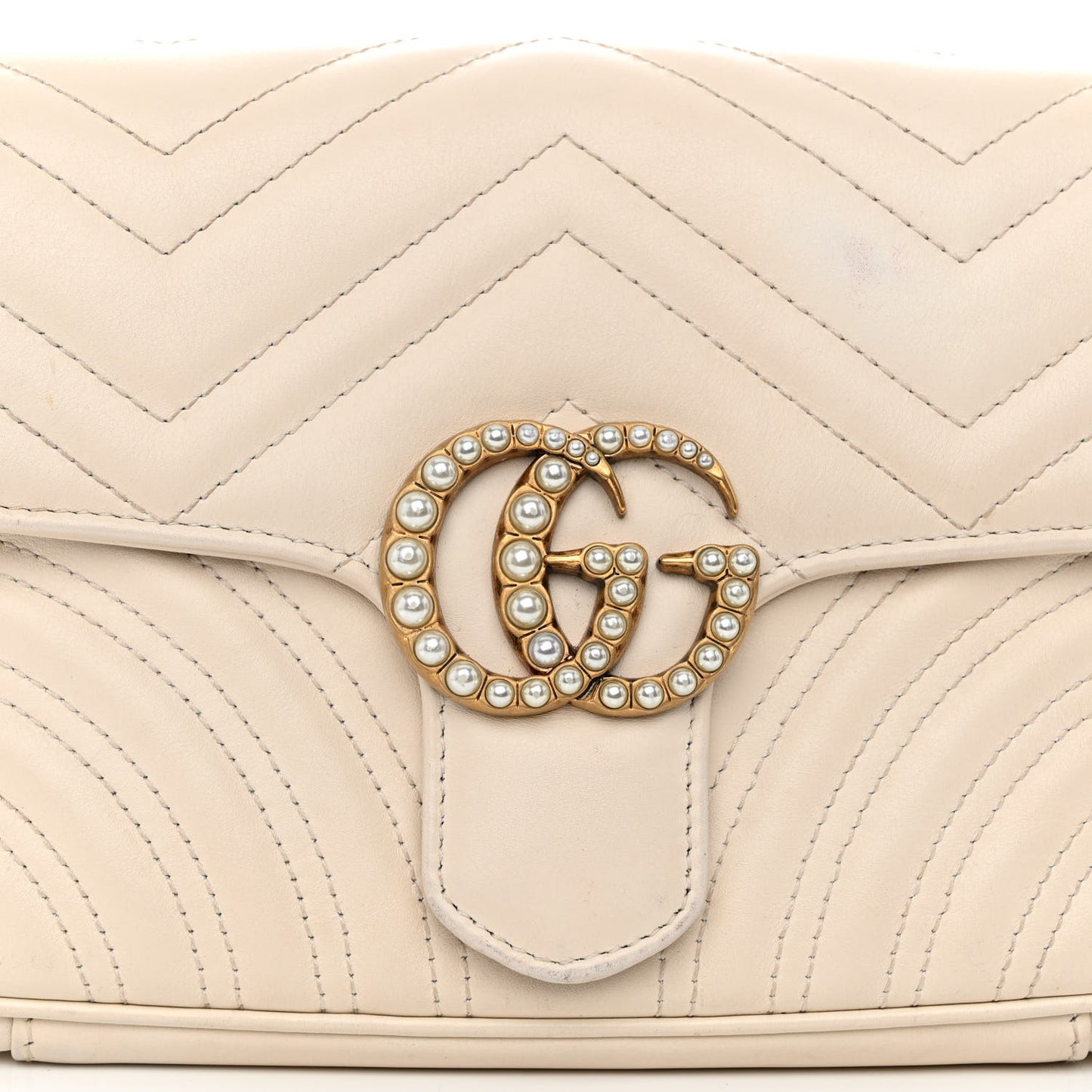 Calfskin Matelasse Pearly GG Marmont Chain Belt Bag Mystic White