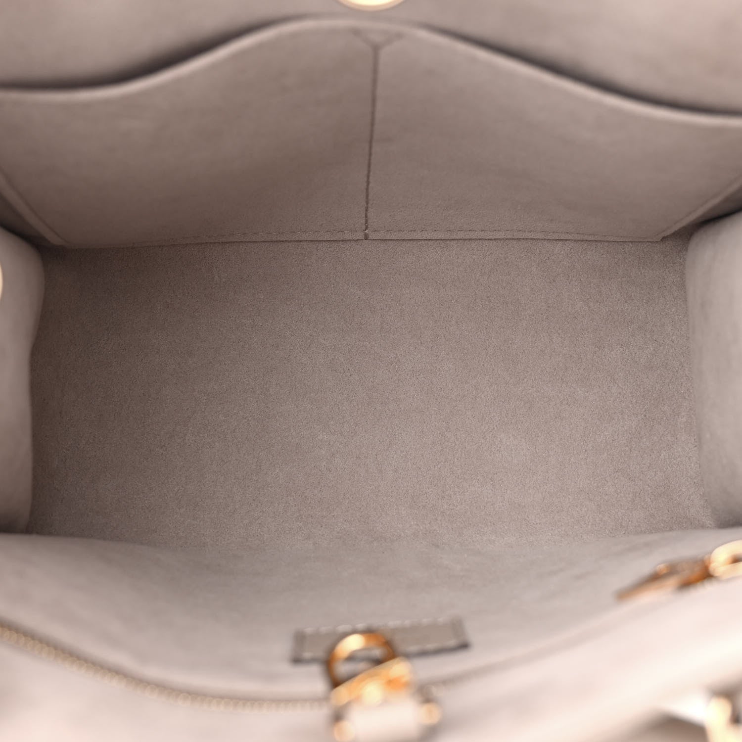 Louis Vuitton LOUIS VUITTON Empreinte Monogram Giant Onthego PM Tourterelle Creme 5 of 9