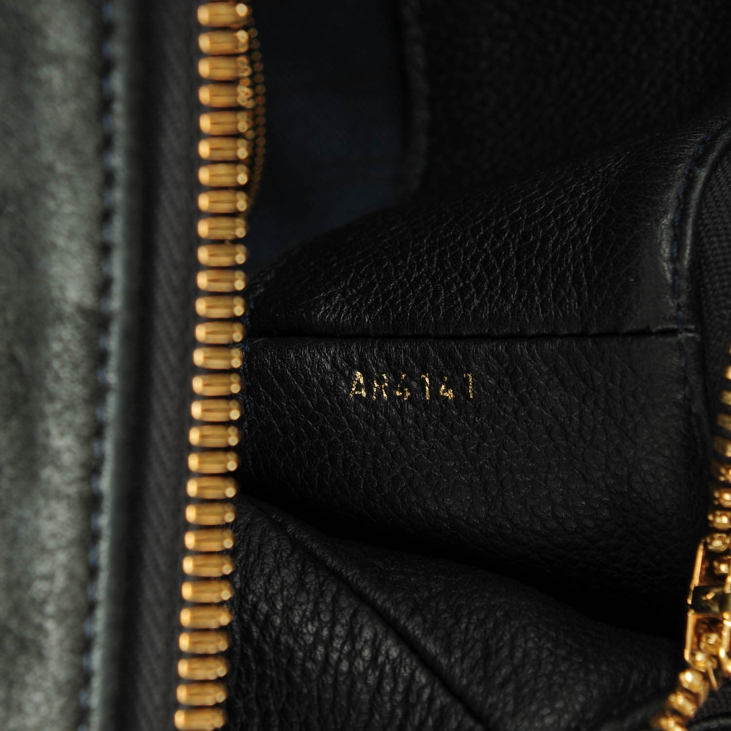 Louis Vuitton Empreinte Suede Audacieuse GM Infini 6 of 11