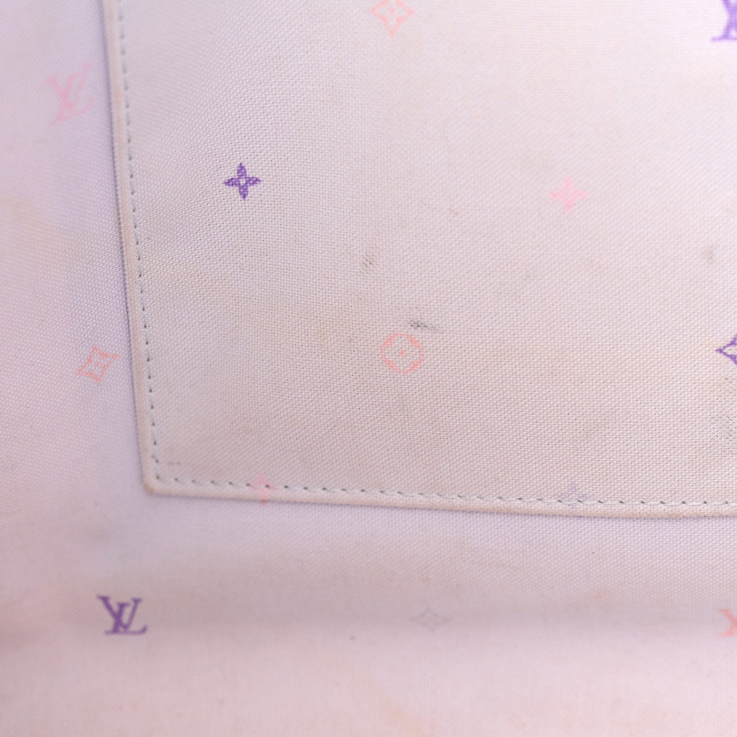 Louis Vuitton Monogram Giant Spring In The City Onthego GM Sunrise Pastel 13 of 21