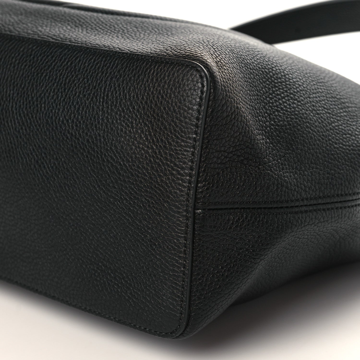Gucci Pebbled Calfskin Large Soho Hobo Black 8 of 8
