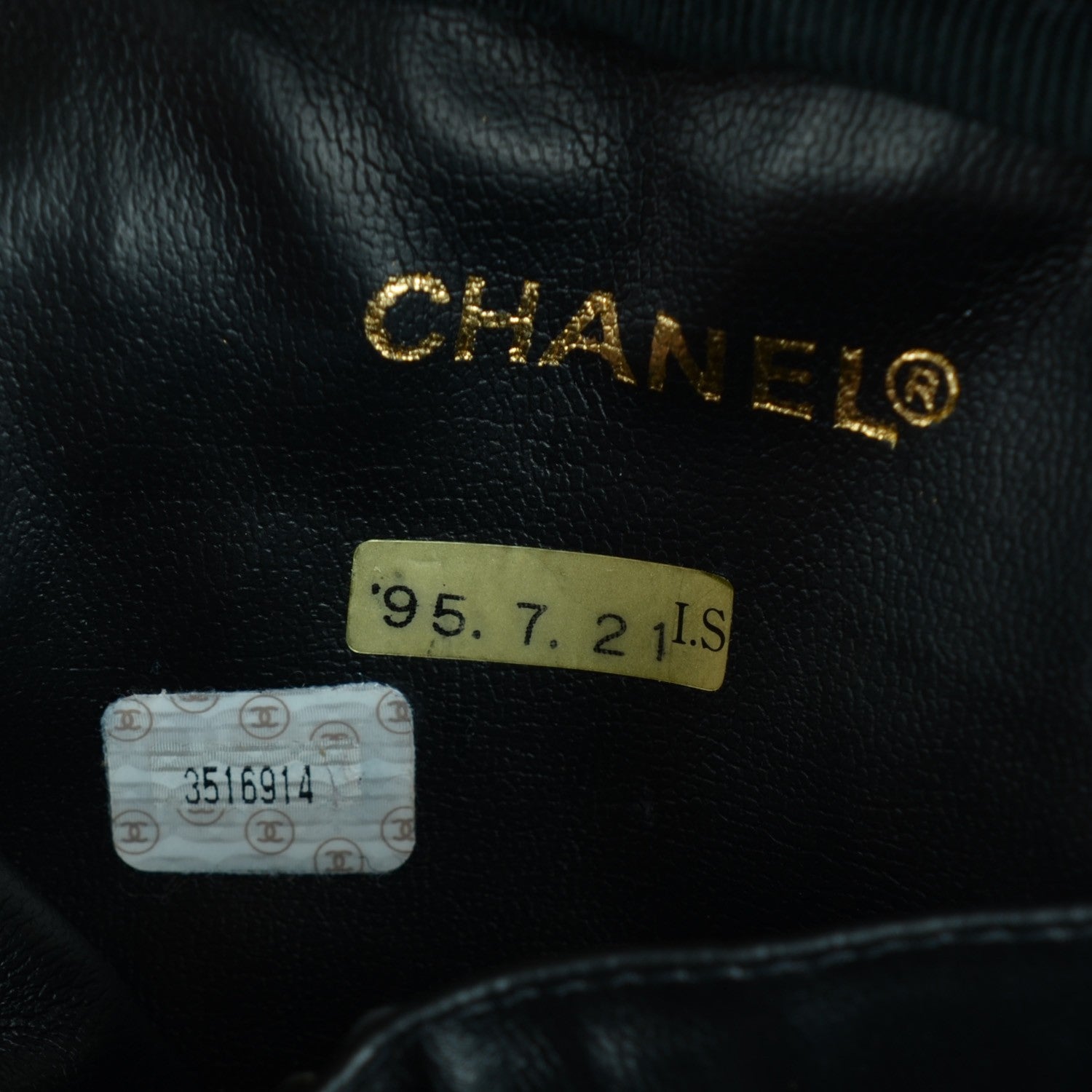 Chanel Caviar Vanity Cosmetic Case Black 8 of 8