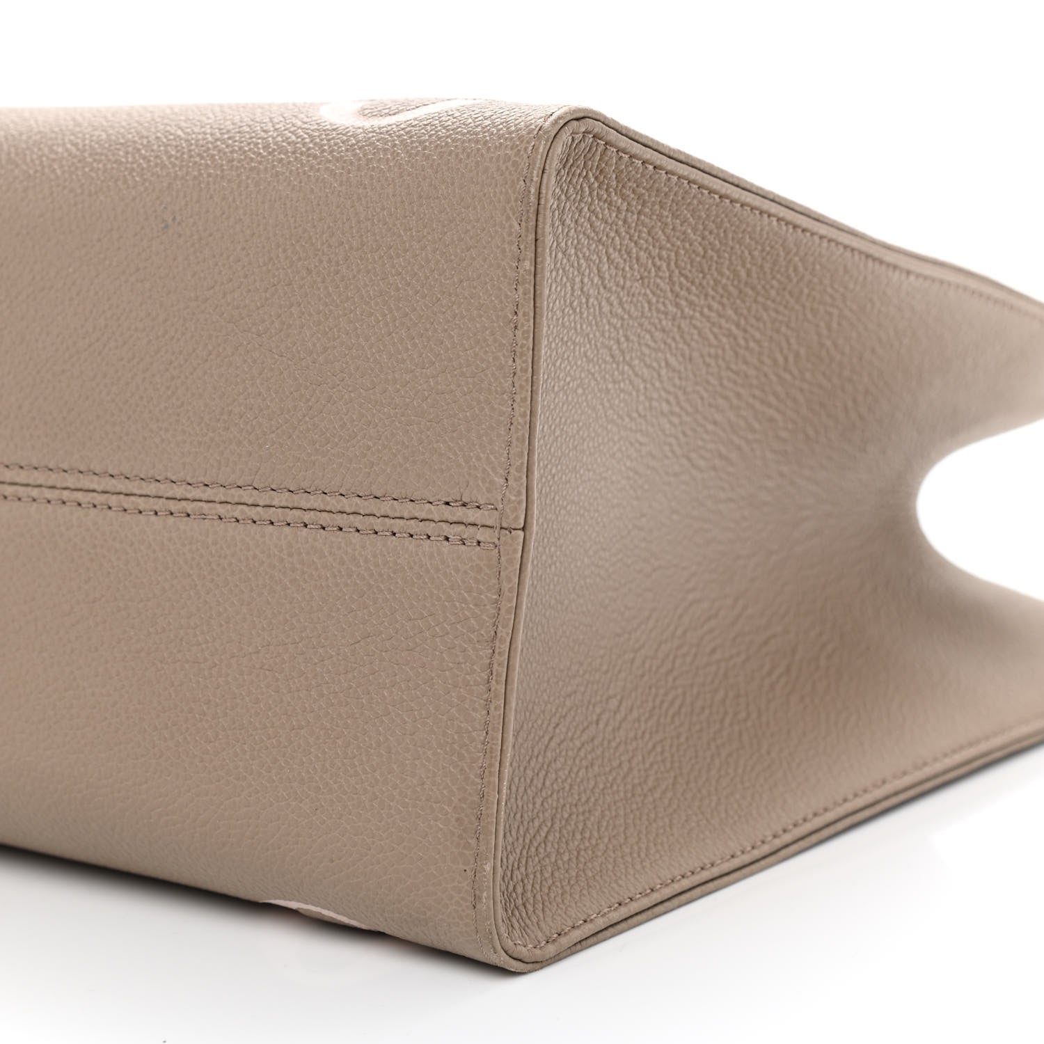 Louis Vuitton Empreinte Monogram Giant Onthego MM Tourterelle Creme 8 of 8