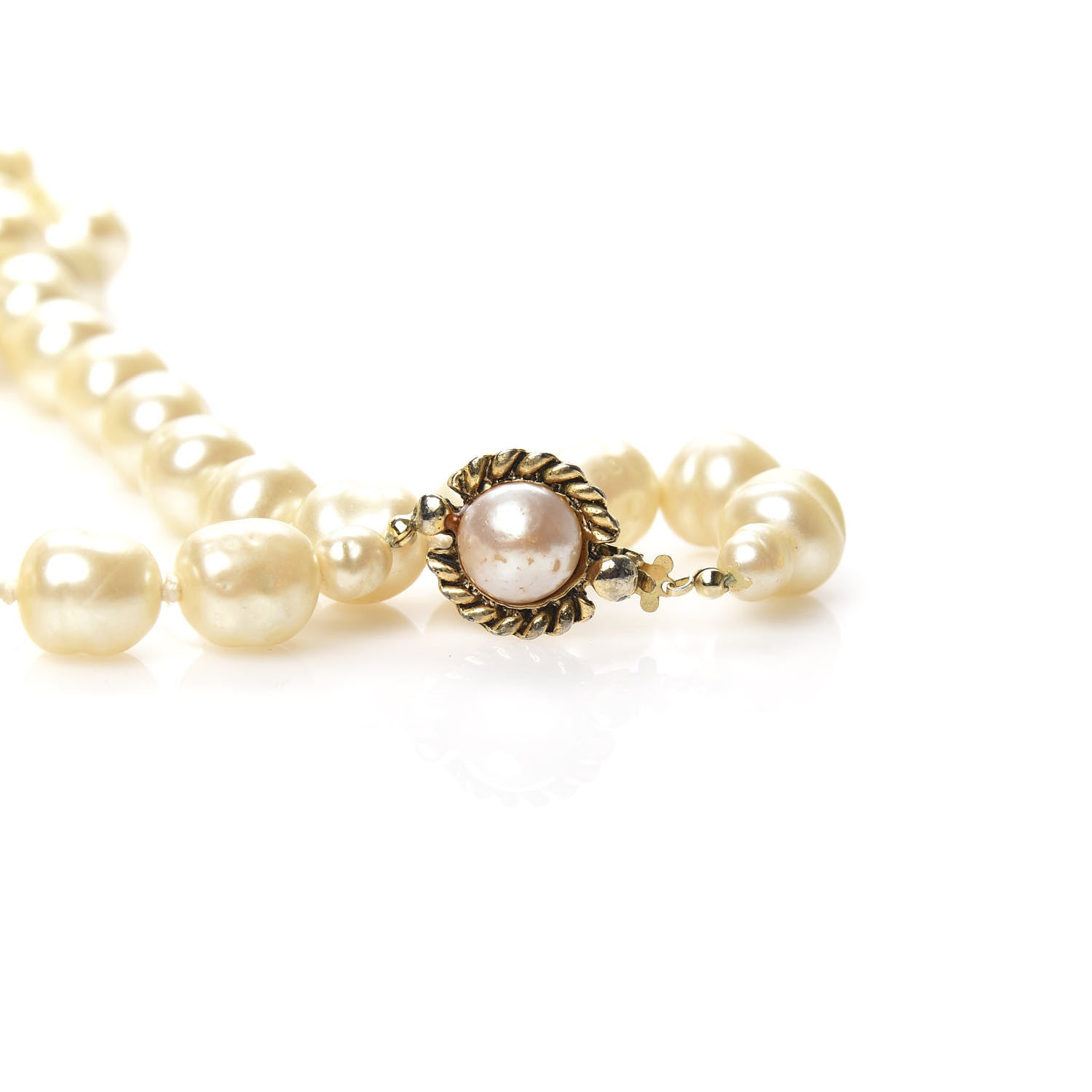 Chanel Pearl Short Necklace Gold 5 of 7