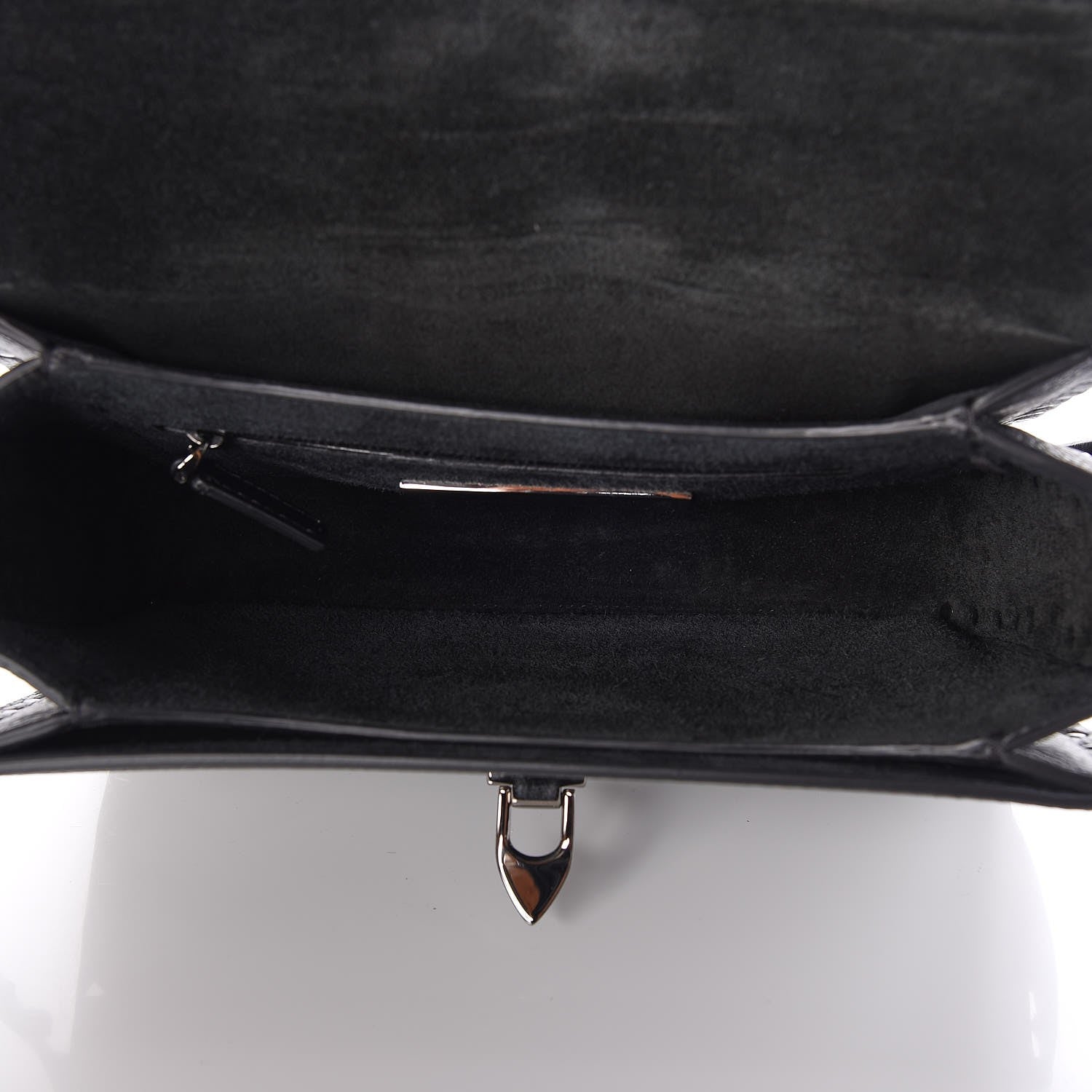 Valentino Garavani Pebbled Calfskin Onyx Medium Rockstud Rolling Flap Saddle Bag Black 5 of 7