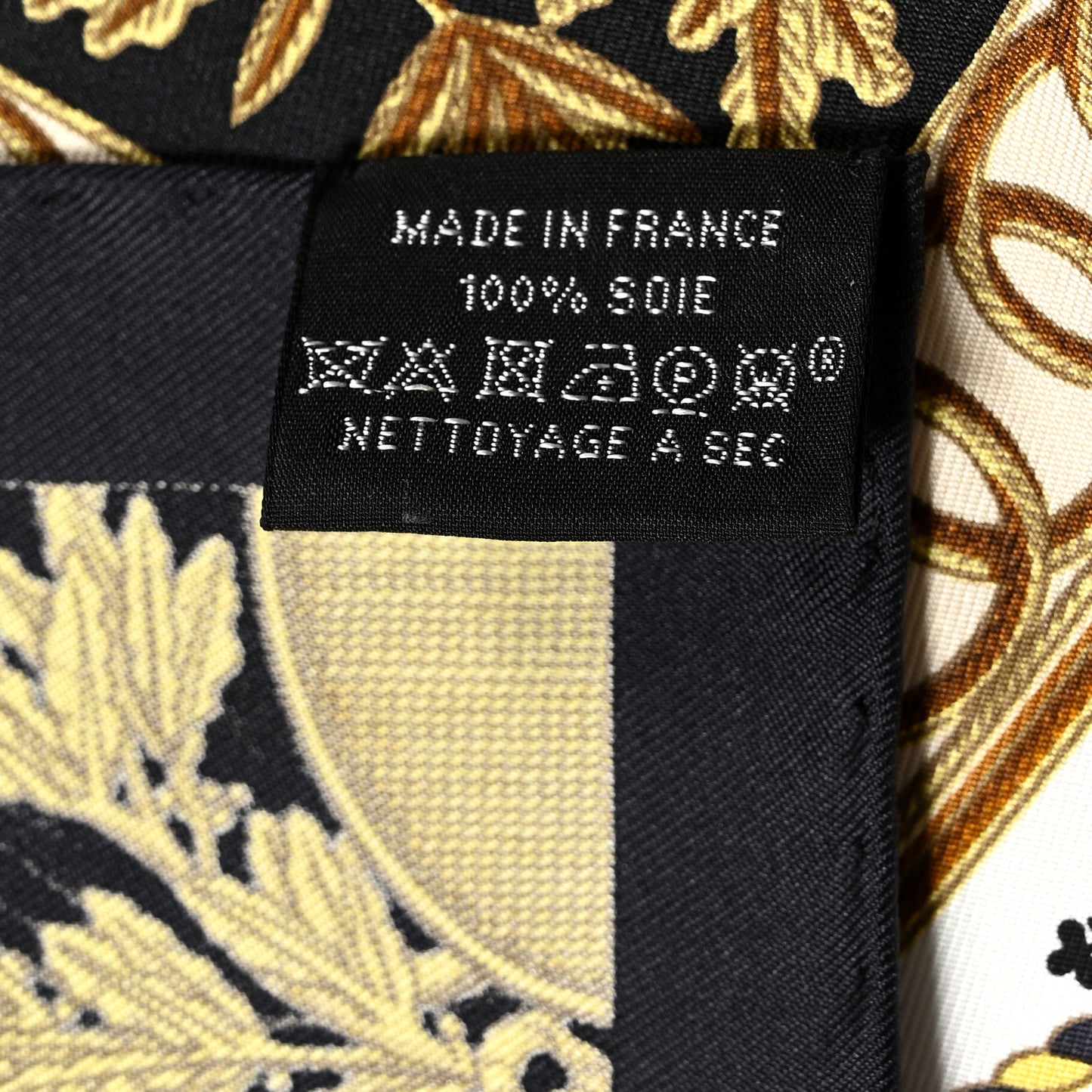 Silk Poste et Cavalerie Detail Scarf 45 Black White Mordore