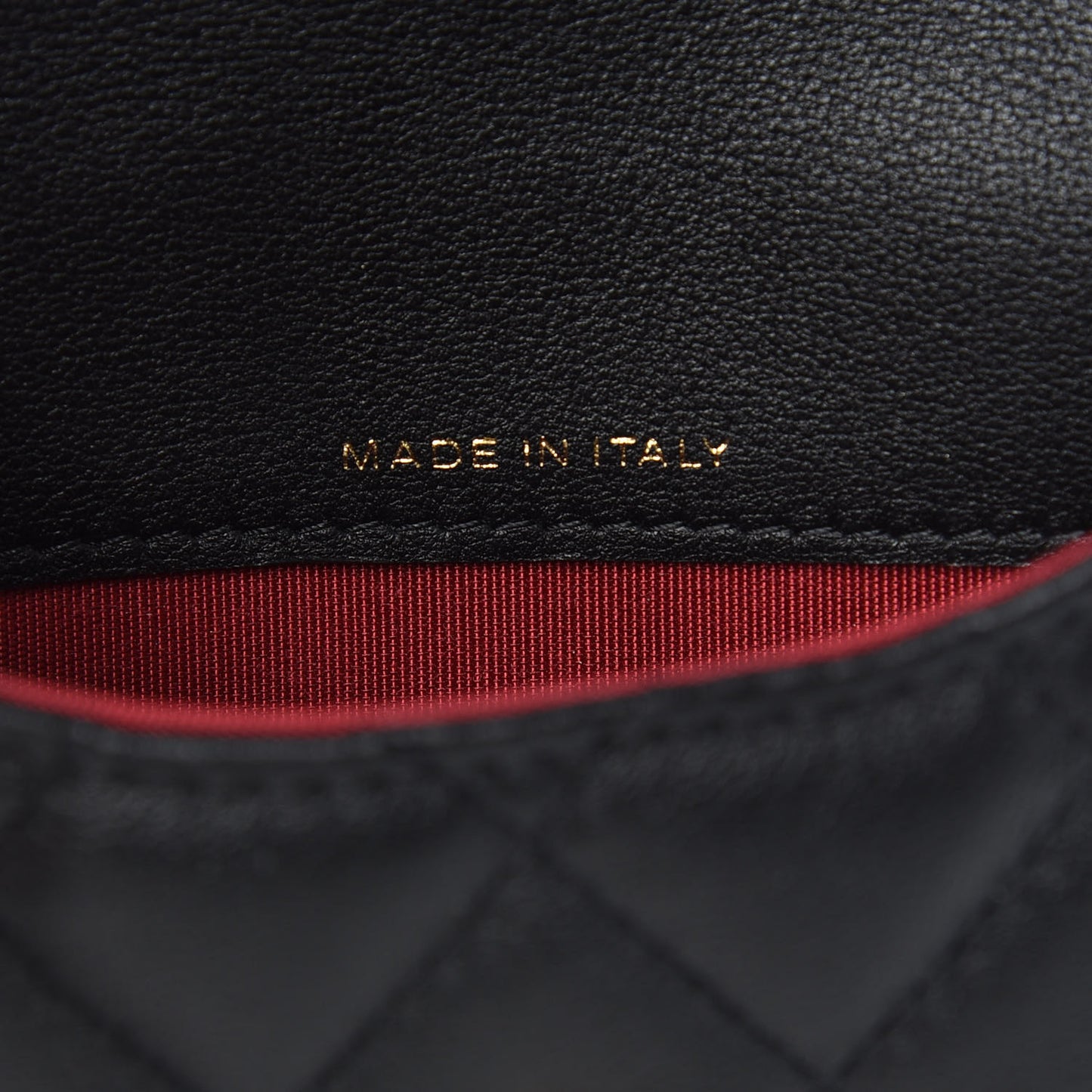 Calfskin Quilted About Pearls Card Holder Flap With Chain Black