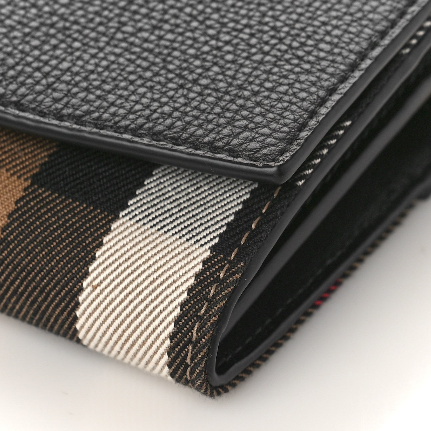 Burberry Grainy Calfskin House Check Henley Wallet On Chain Black 8 of 8