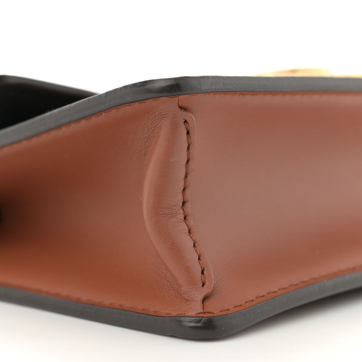 Reverse Monogram Dauphine Chain Wallet