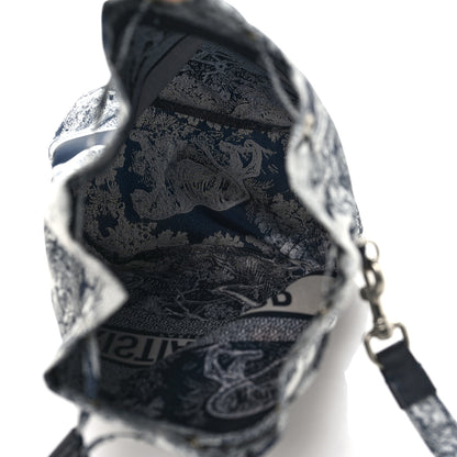 Christian Dior Technical Fabric Embroidered Toile De Jouy Sauvage DiorTravel Pouch Blue 5 of 10