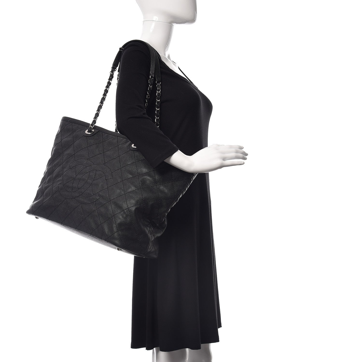 Chanel Grained Calfskin Quilted Large Daily Tote Black 2 of 12