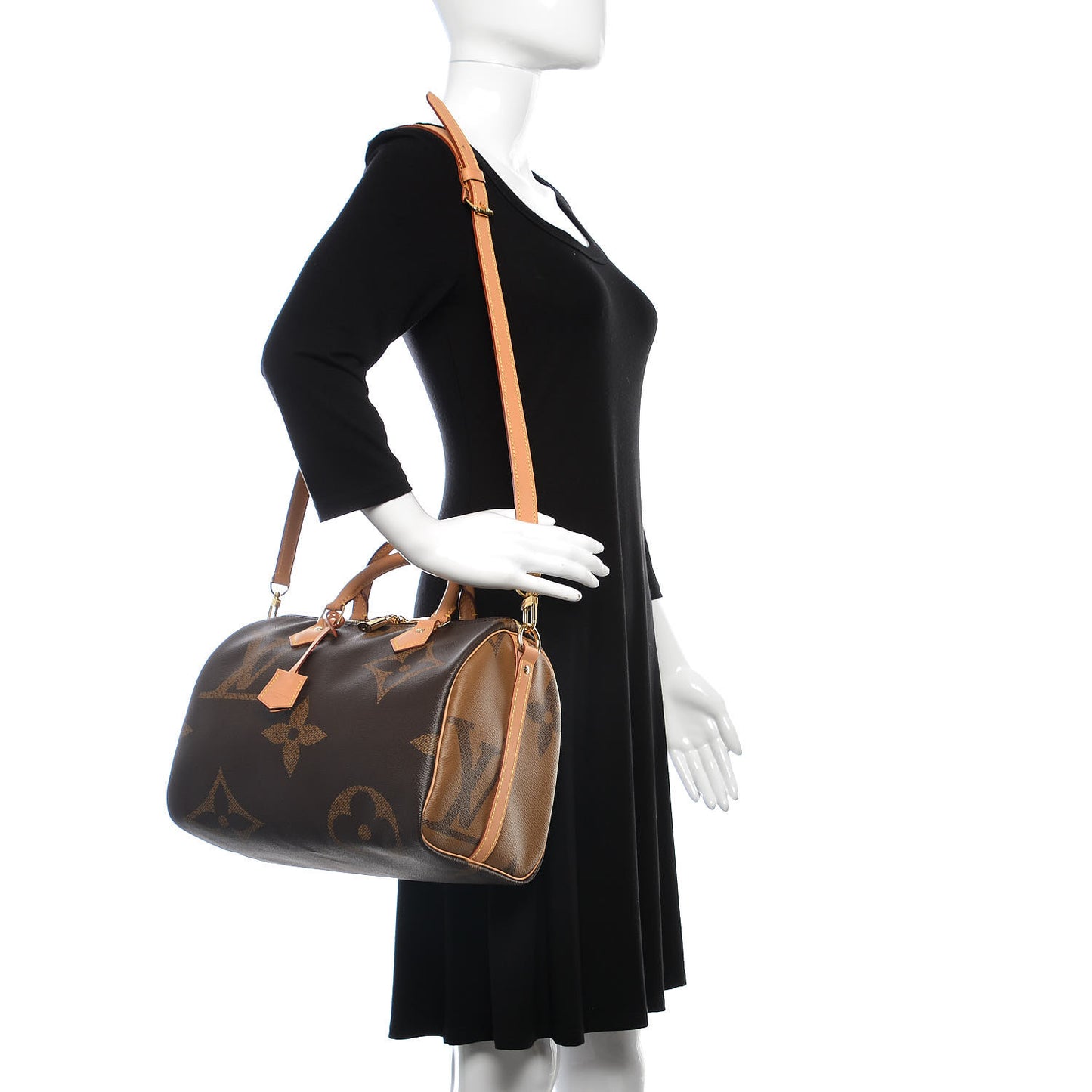 Reverse Monogram Giant Speedy Bandouliere 30