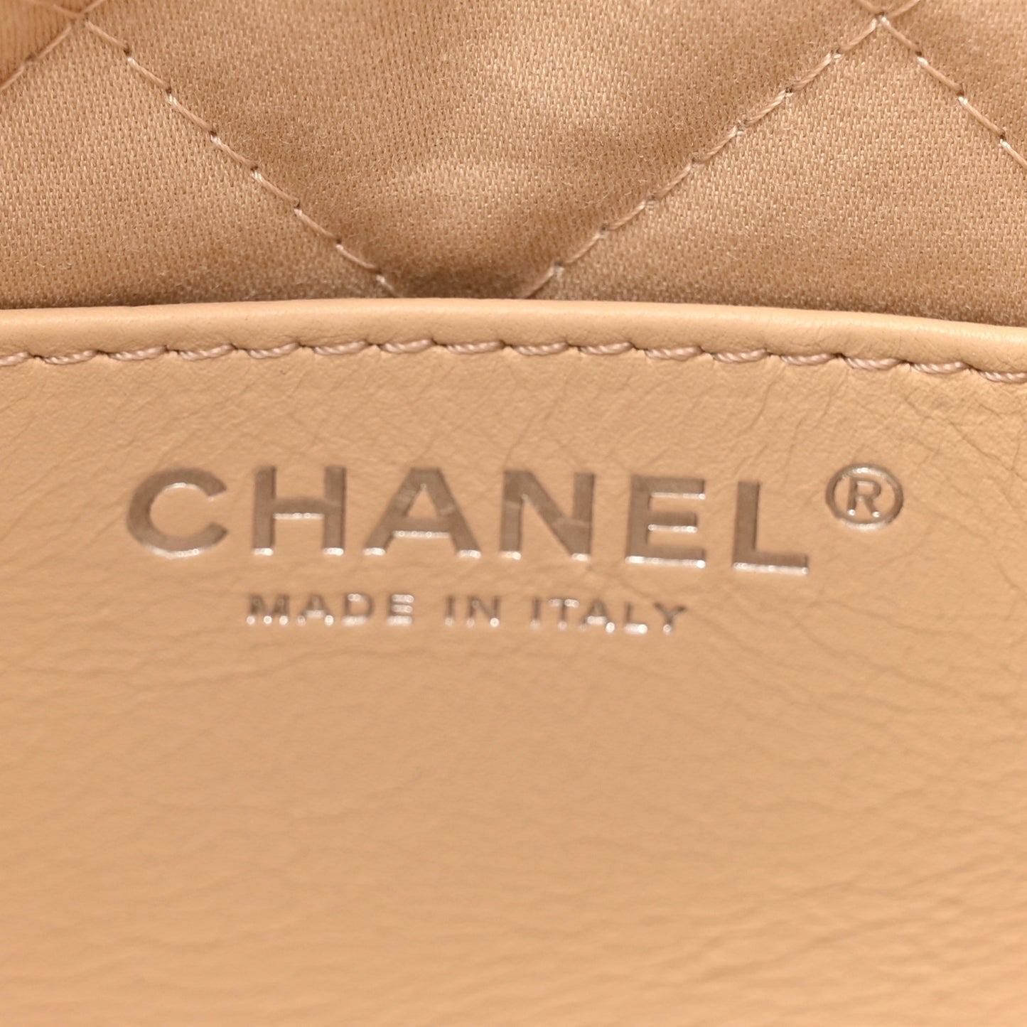 Shiny Calfskin Quilted Mini Chanel 22 White