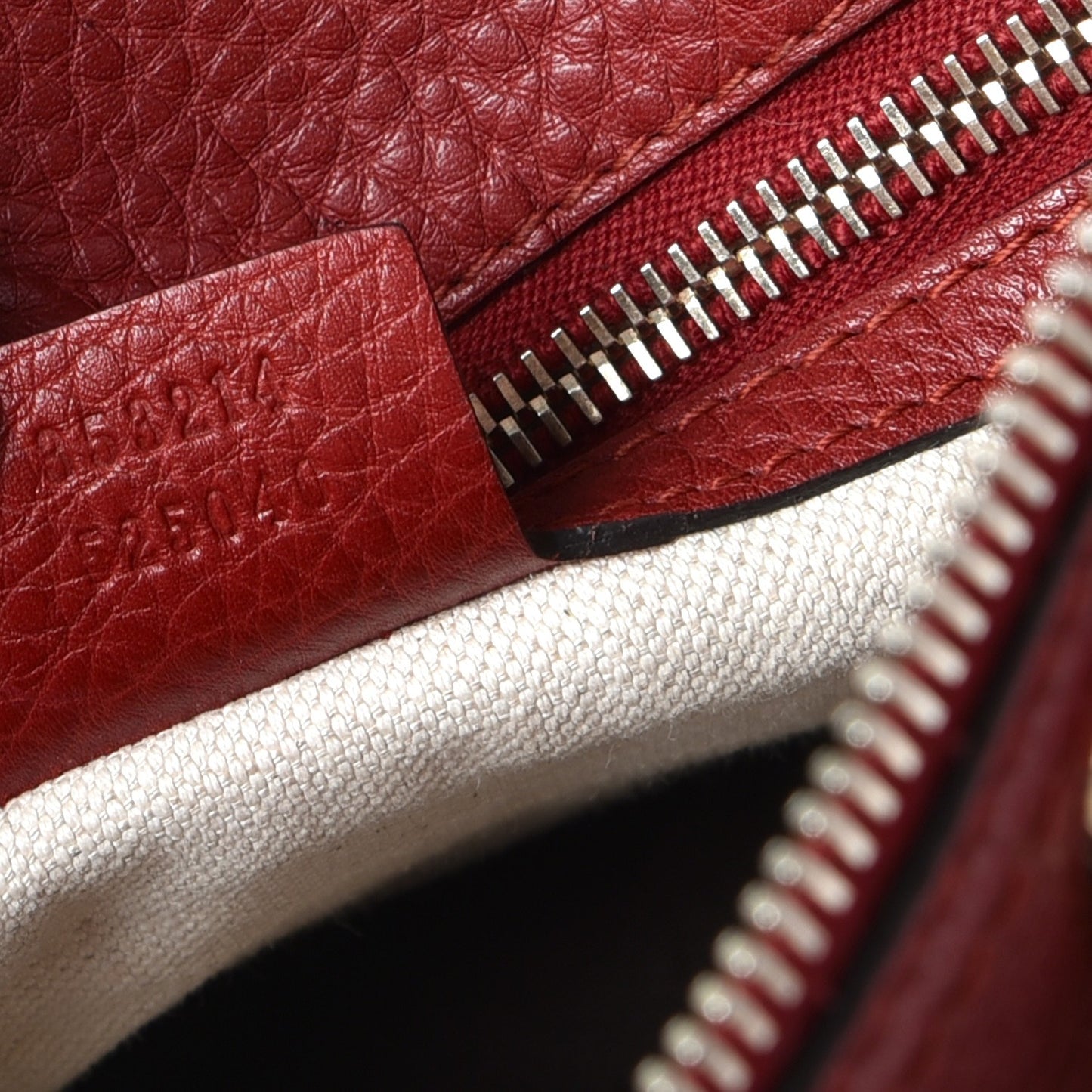 Calfskin Bamboo Medium Shopper Boston Red