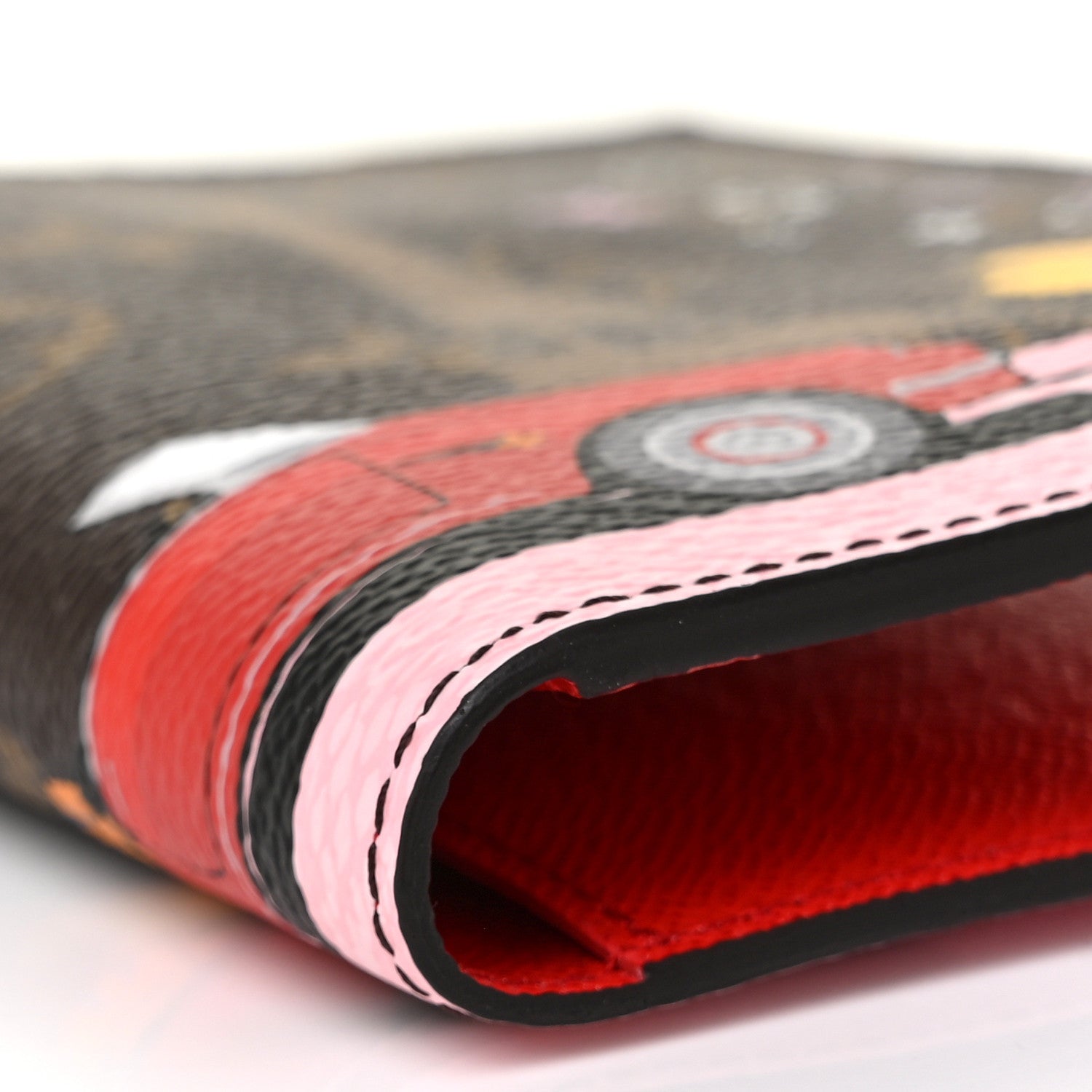 Louis Vuitton Monogram 2019 Christmas Animation Passport Cover Rouge 7 of 9