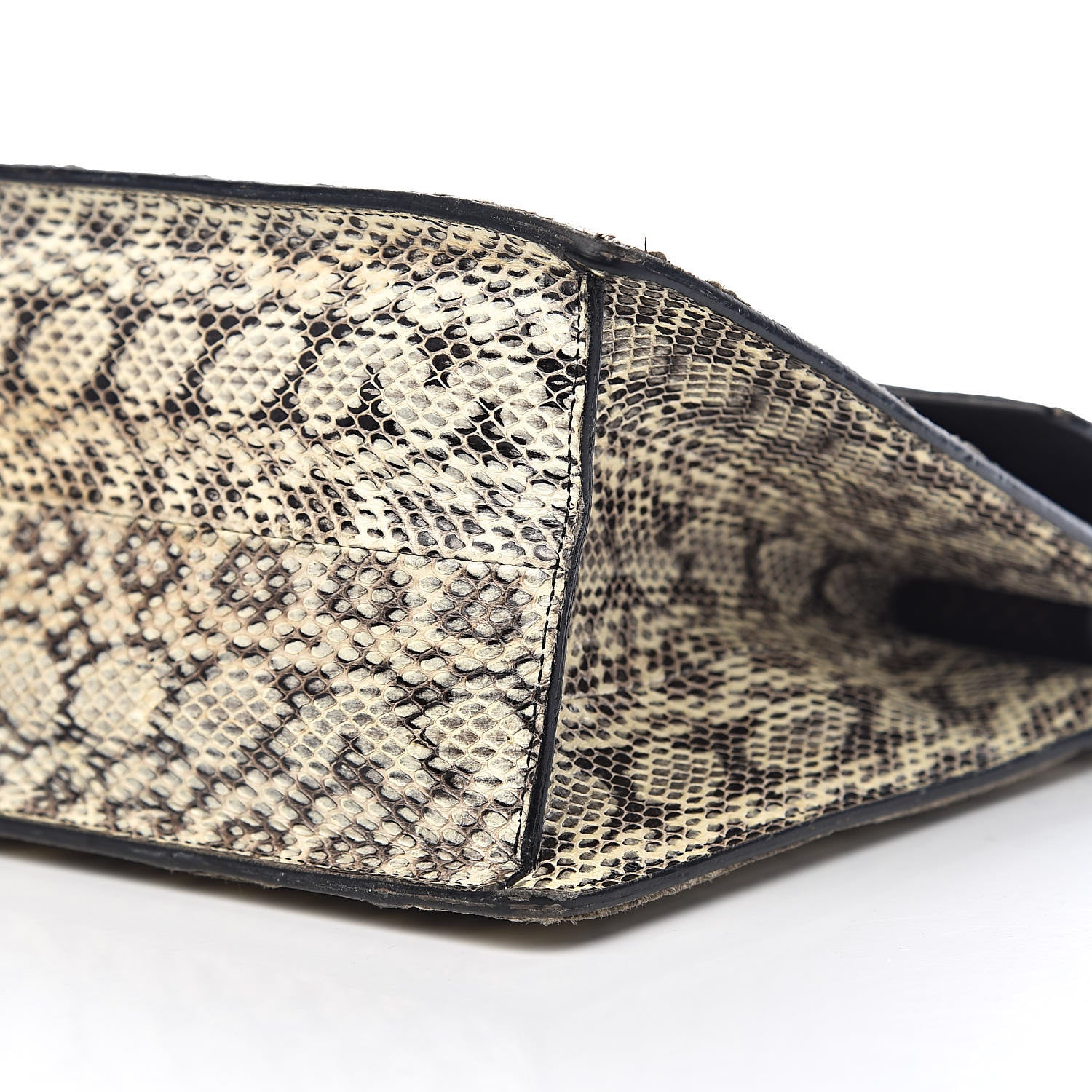 Gucci Snakeskin Small Lilith Top Handle Bag Beige 19 of 20