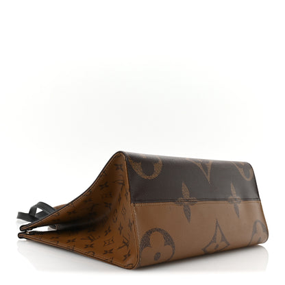 Louis Vuitton Reverse Monogram Giant Onthego MM 4 of 11
