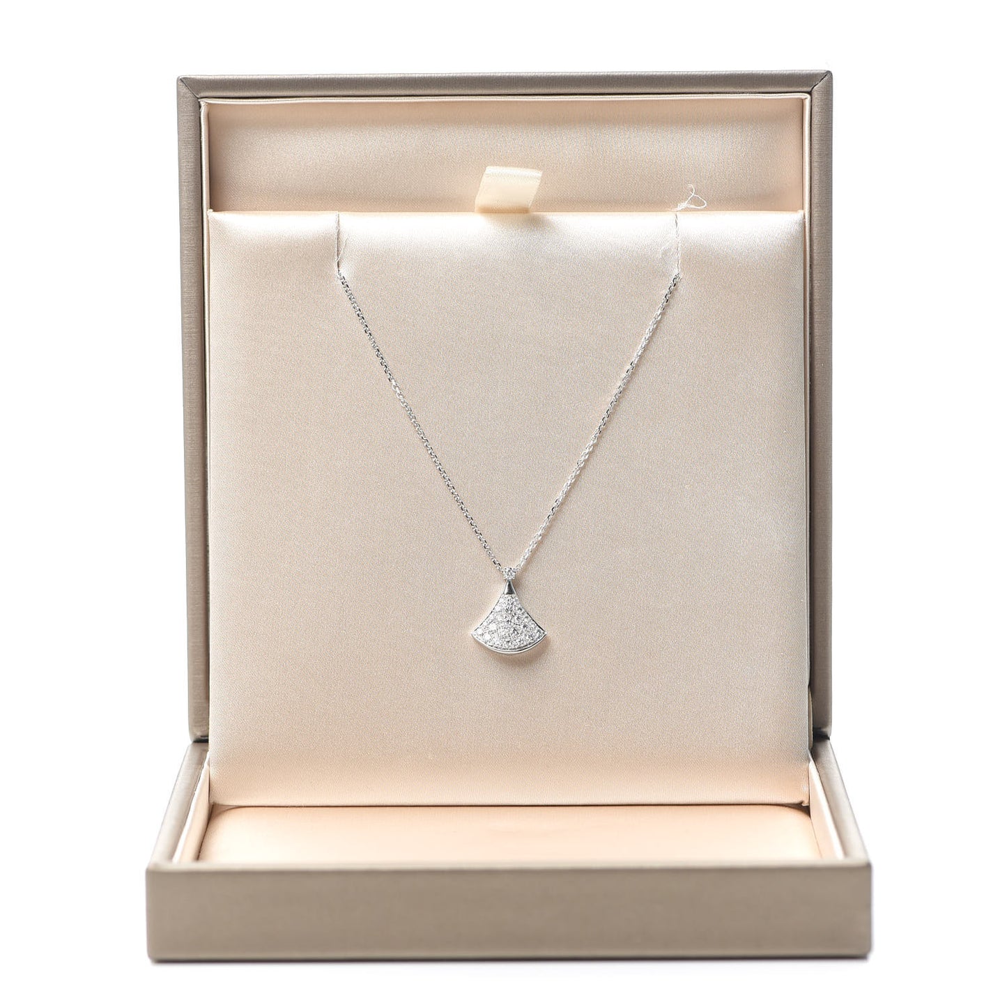 18K White Gold Diamond Divas' Dream Pave Necklace