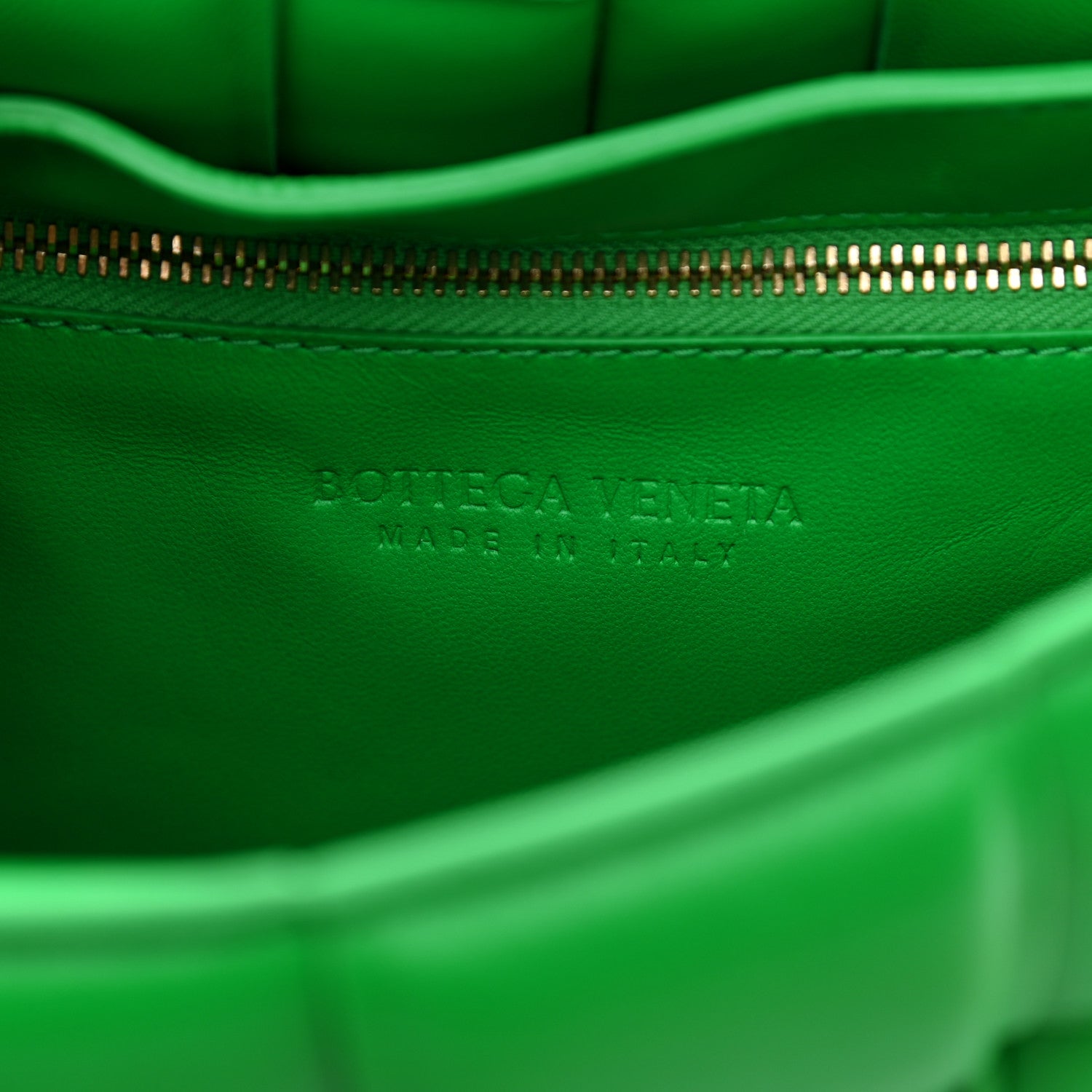 Bottega Veneta Lambskin Maxi Intreccio Padded Chain Cassette Crossbody Bag Parakeet 6 of 8