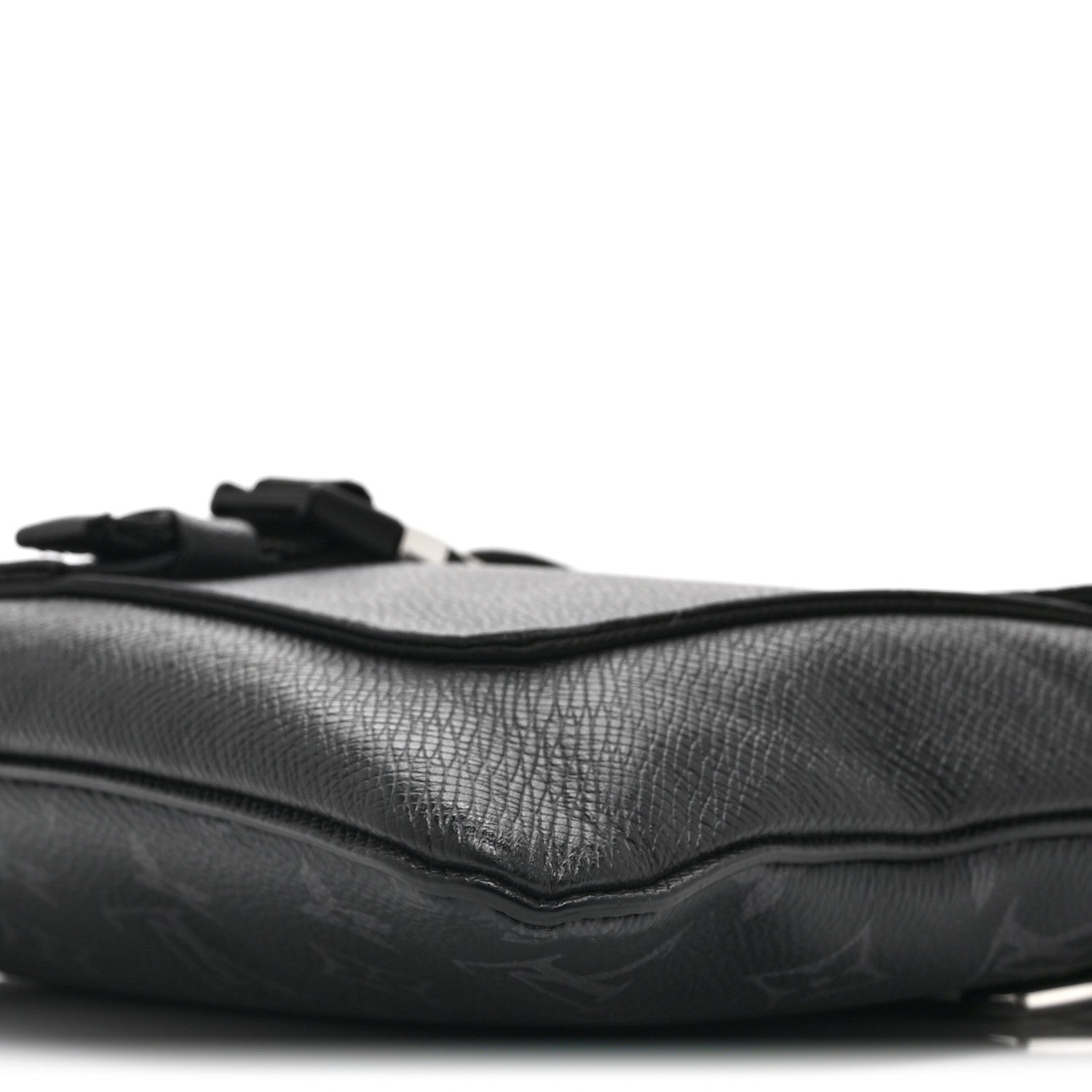 Louis Vuitton Taigarama Outdoor Flap Messenger Black 10 of 10