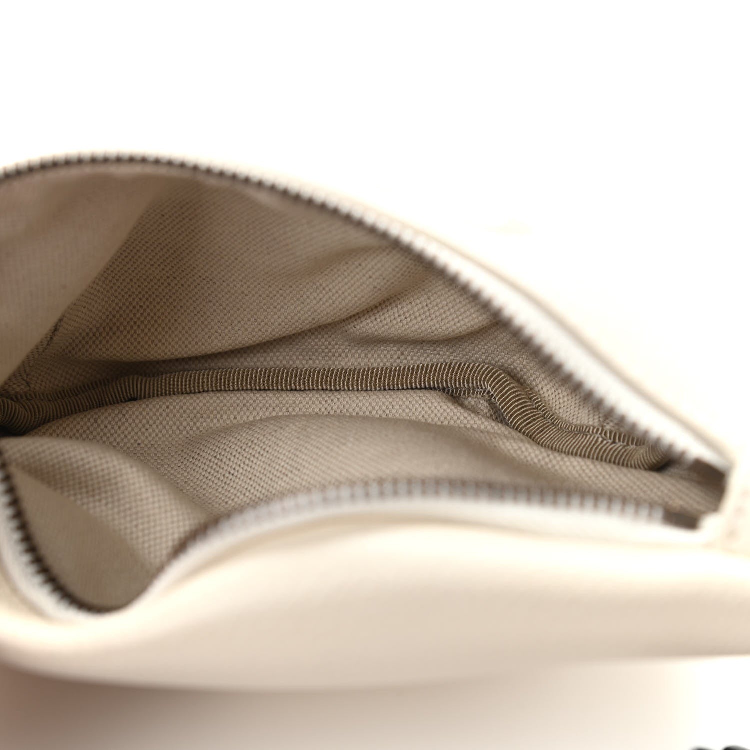 Gucci Grained Calfskin Small Logo Belt Bag White 5 of 10