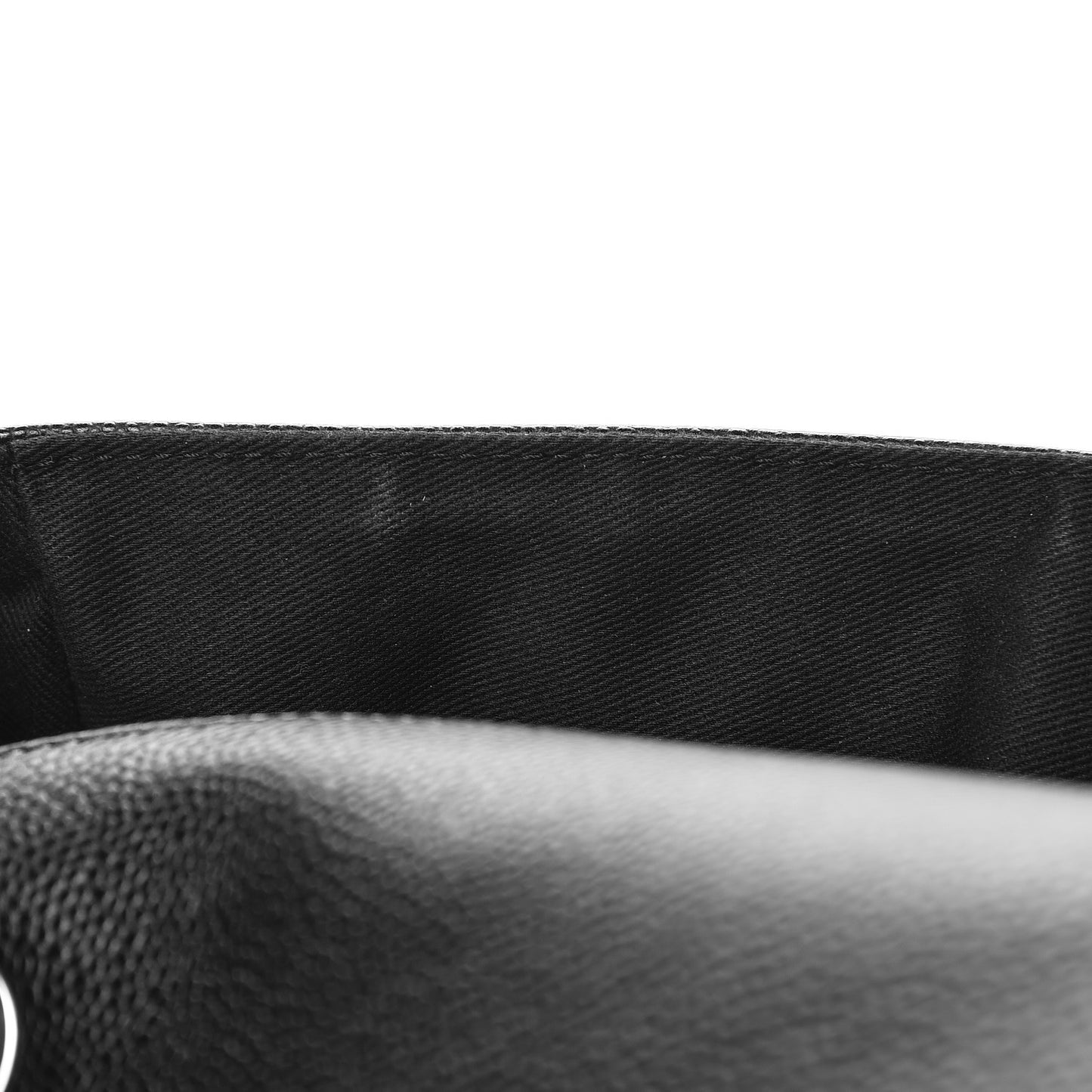 Caviar Medium Timeless CC Flap Black