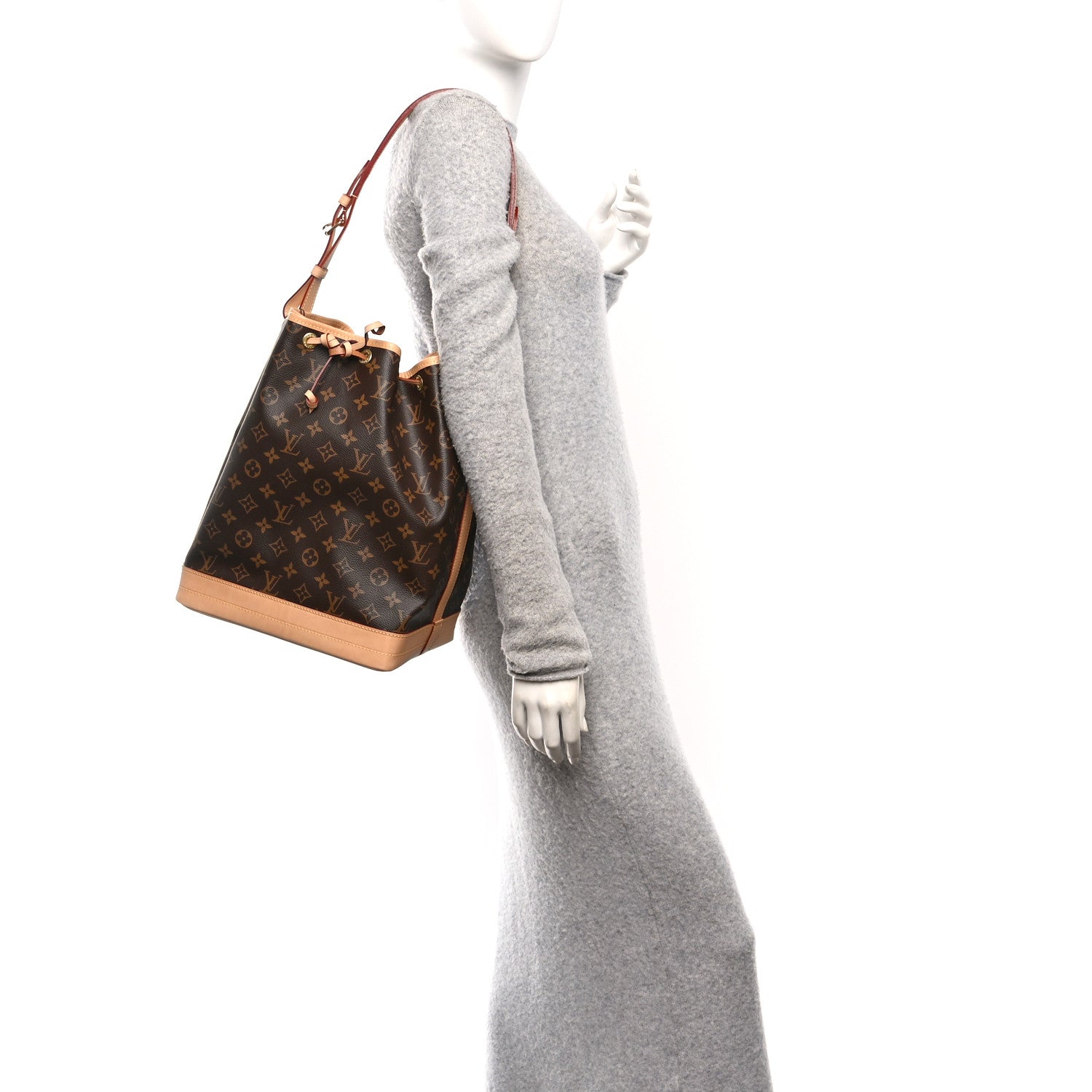 Louis Vuitton Monogram Noe 3 of 11