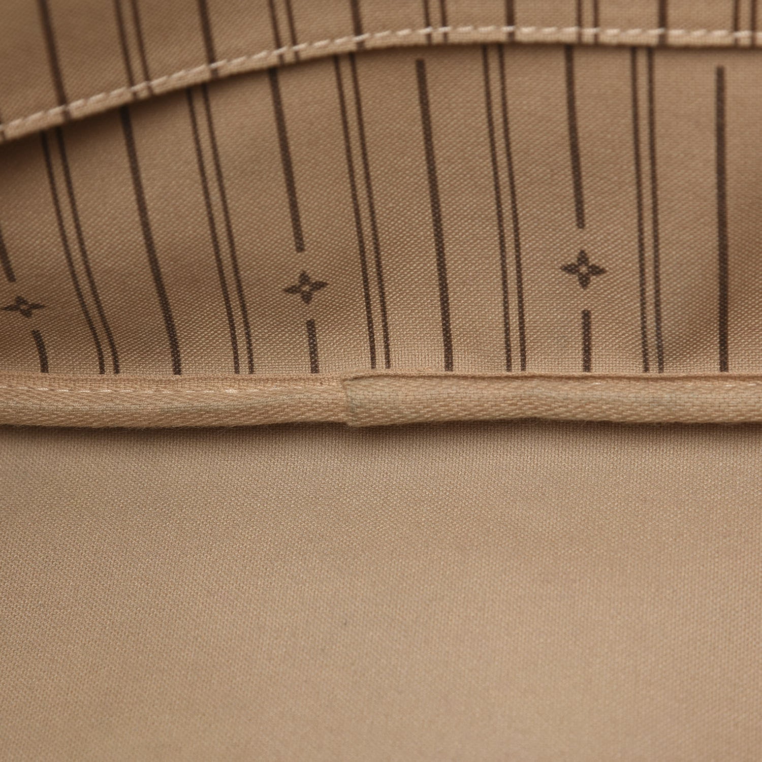 Louis Vuitton Monogram Neverfull GM 8 of 16