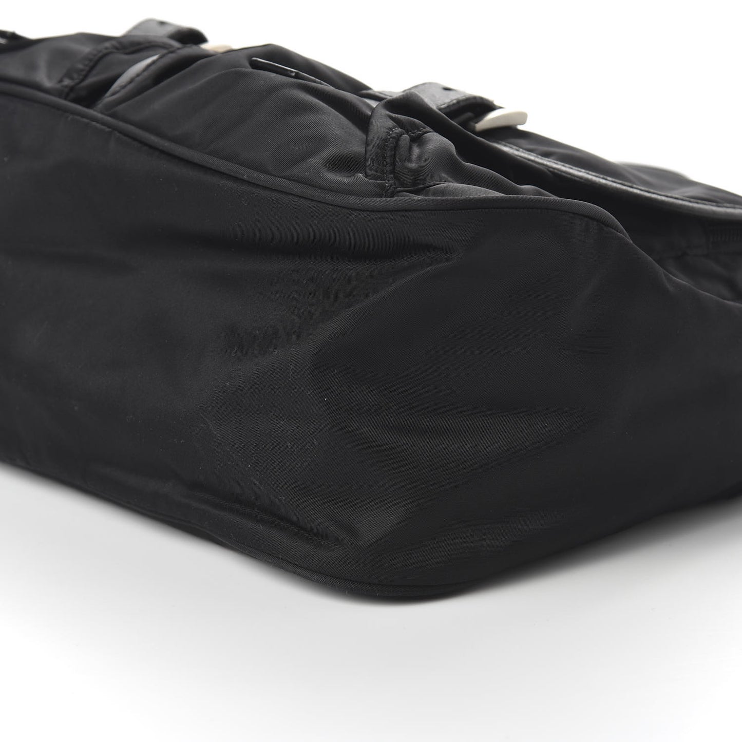 Nylon Vela Messenger Bag Black