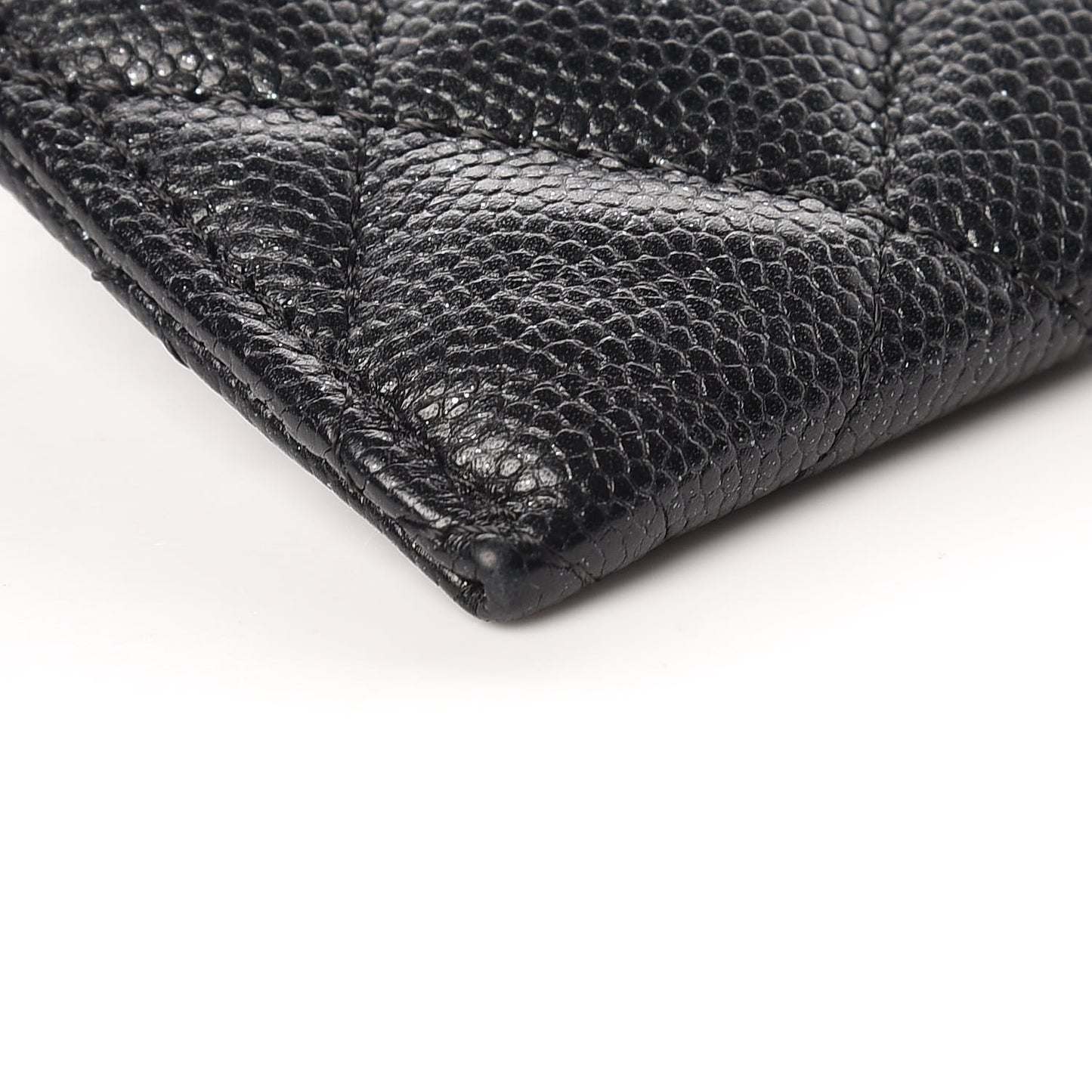 Iridescent Caviar Quilted Classic Zip Pouch Black