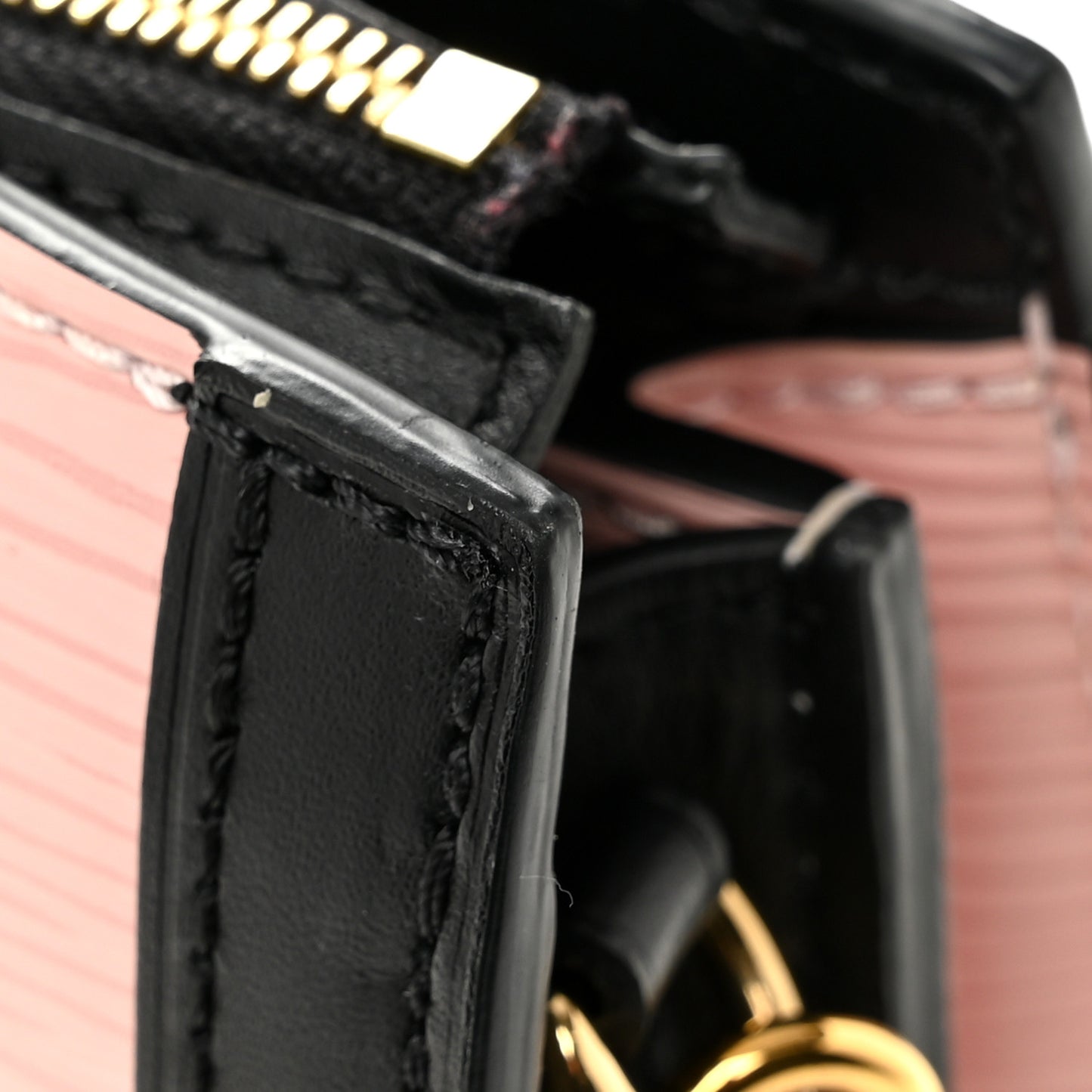Epi Trunk Clutch Rose Ballerine