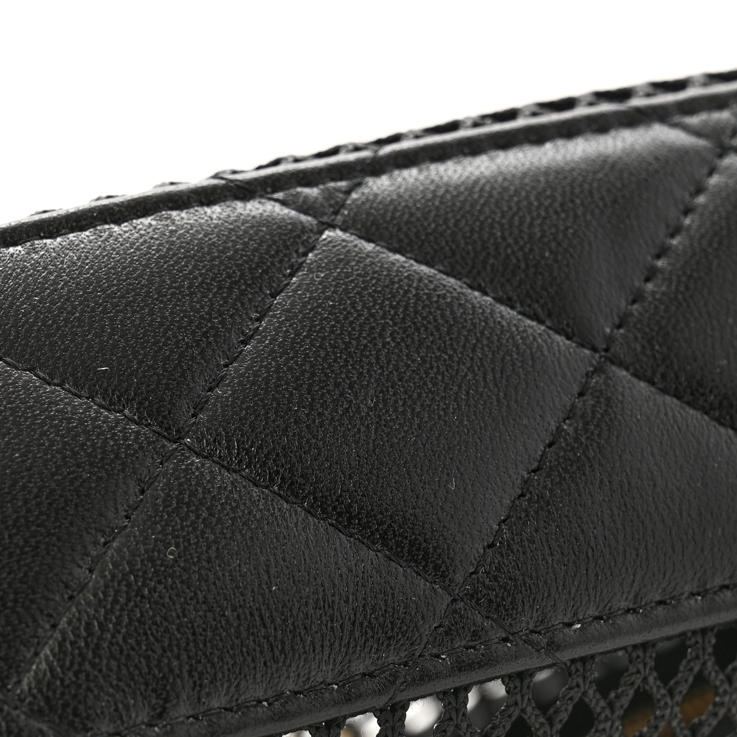 Mesh Shiny Lambskin Clutch With Chain Black