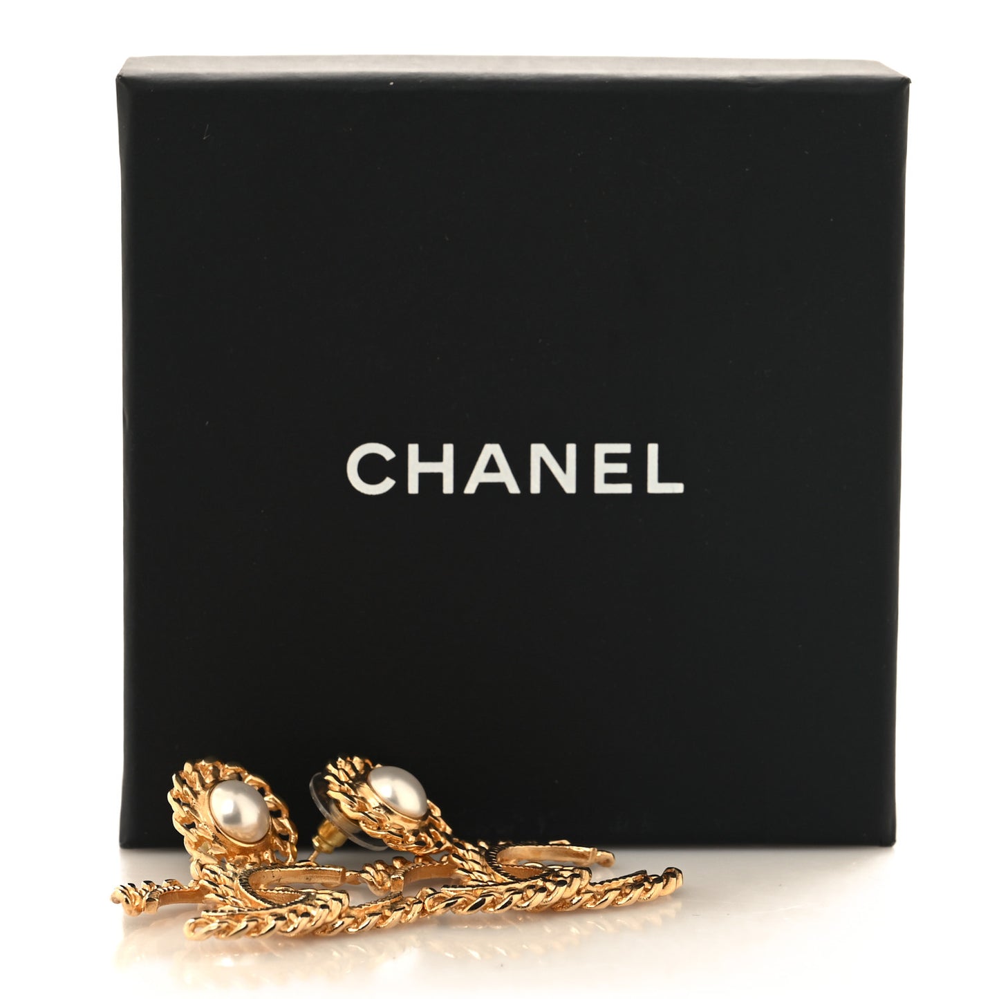 Metal Pearl CC Chain Drop Earrings Gold